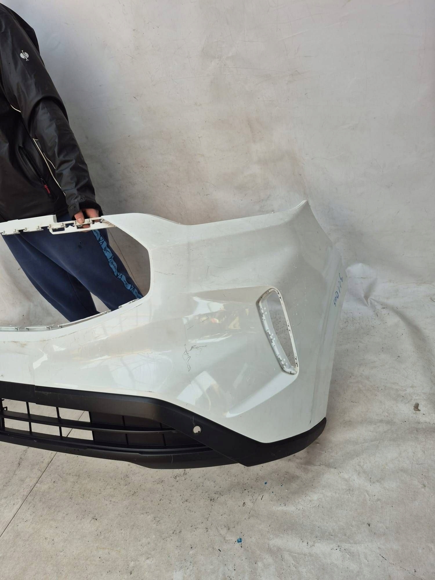 FORD TRANSIT CUSTOM II 2 MK2 23-> bumper front front PDC
