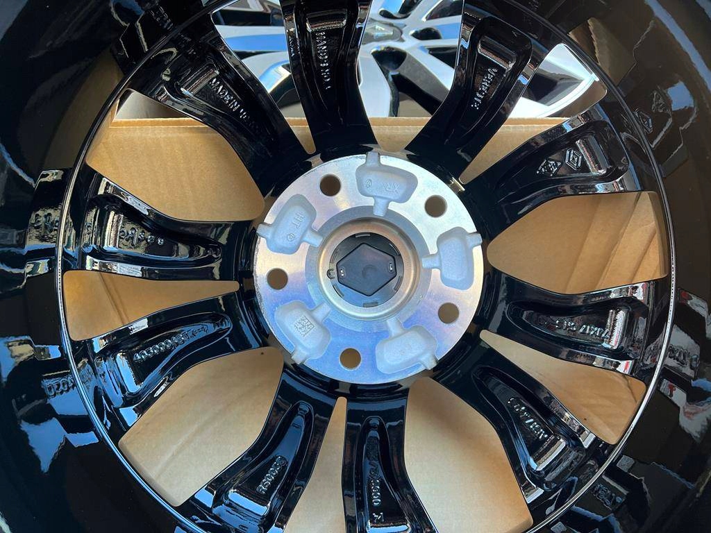 Felgi 17cal Suzuki Grand Vitara S-Cross SX4 Vitara Rozstaw śrub 5x114.3