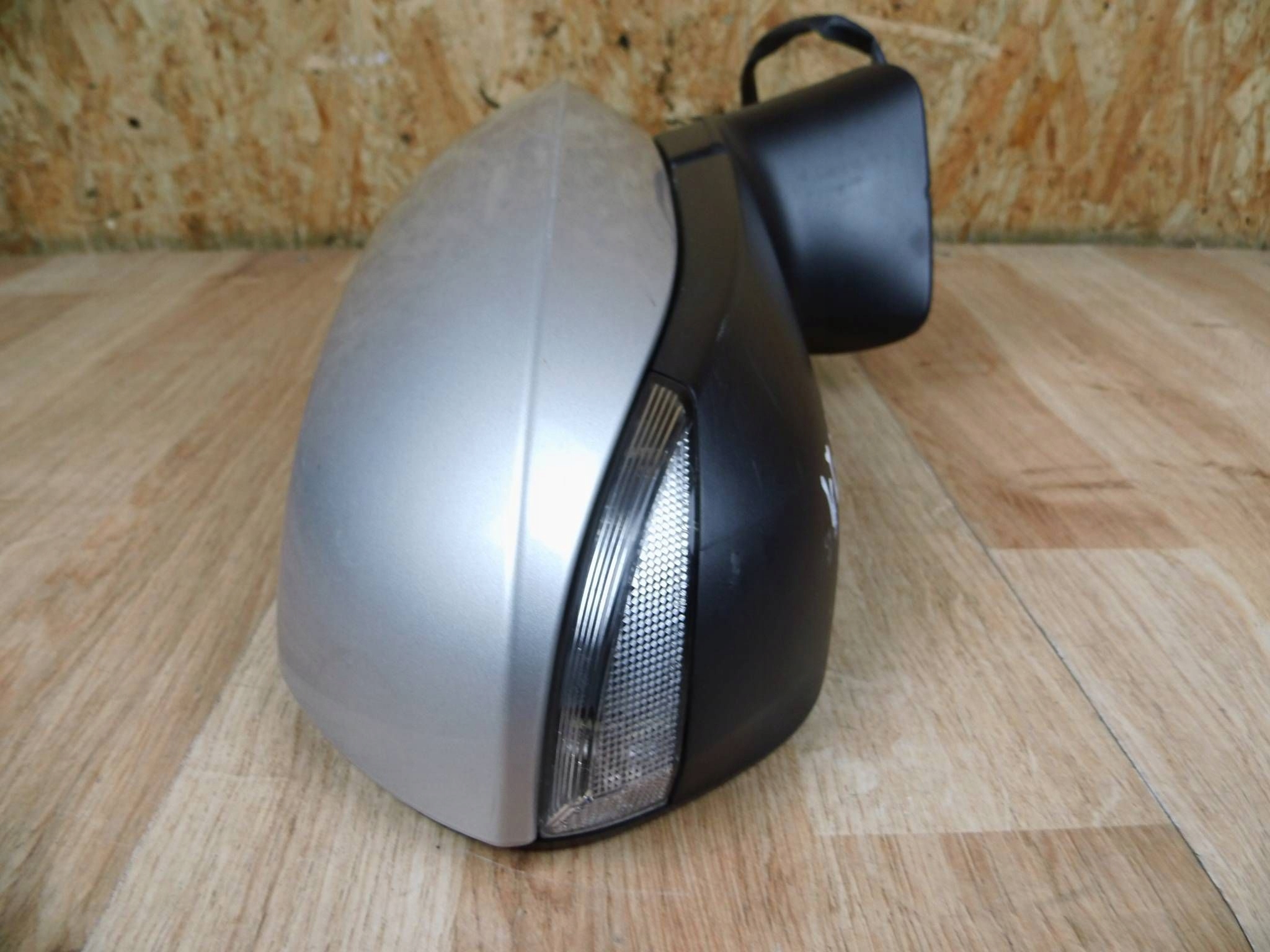 Toyota Corolla E21 mirror right 6 of cables (vertical)