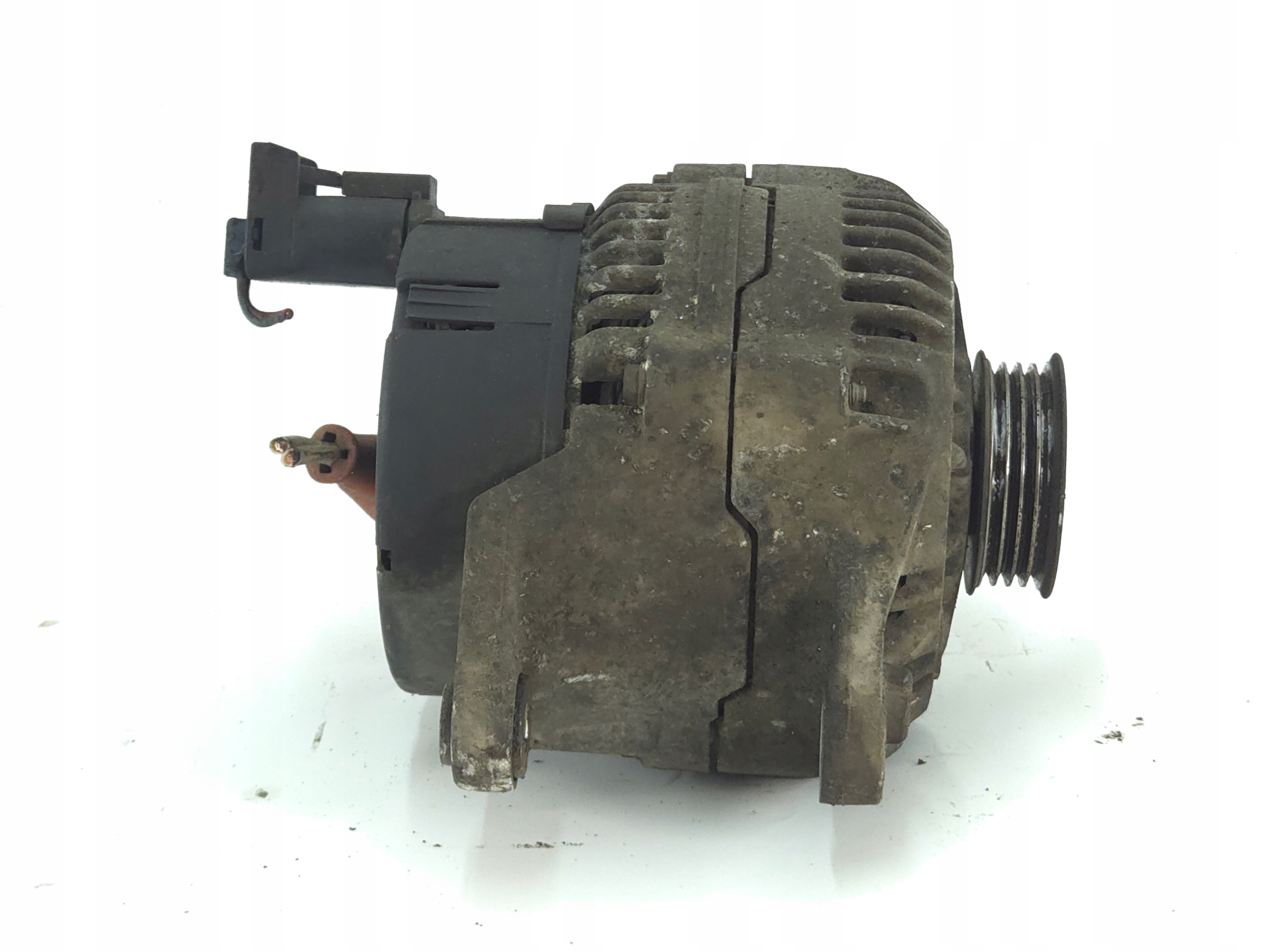 MITSUBISHI CARISMA 1.6 alternator MD327550 70A
