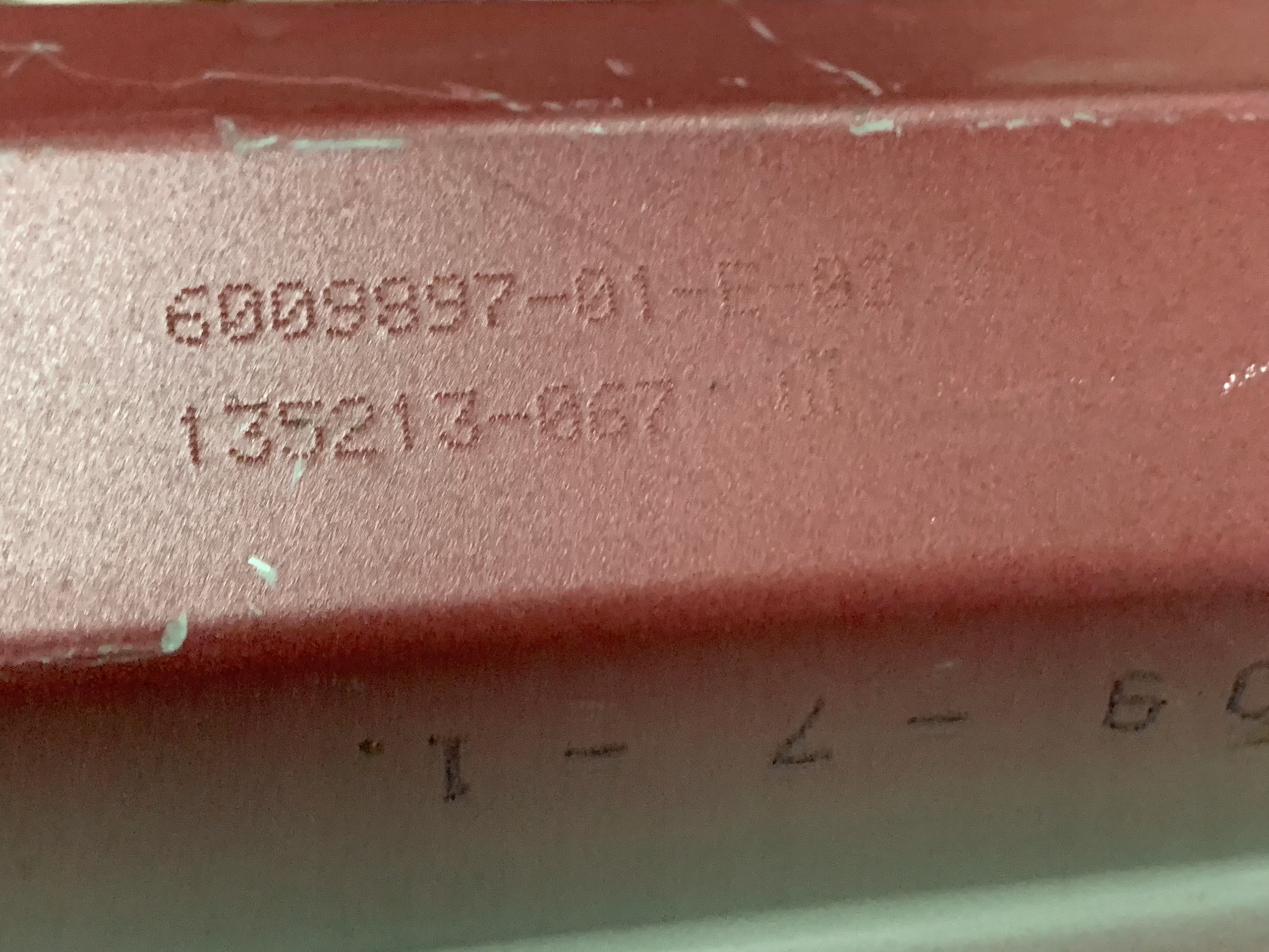 Tesla S 12 15 PODLUZNICA TYLNA PRAWA 6009897 01 E Catalog number of the original 6009897 01 E 1021722 S0 A