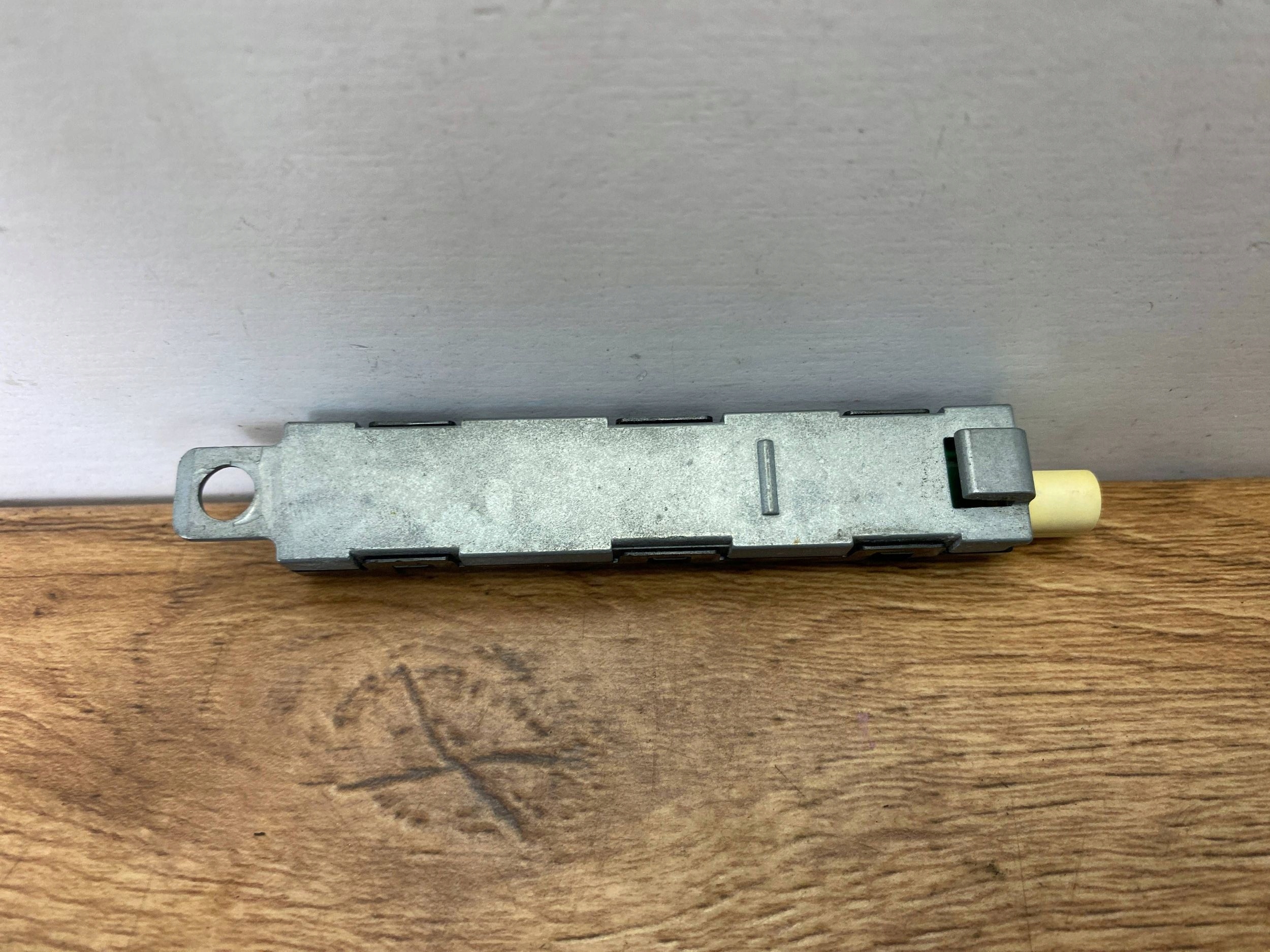 verstärker antenne Dodge Charger 2015+