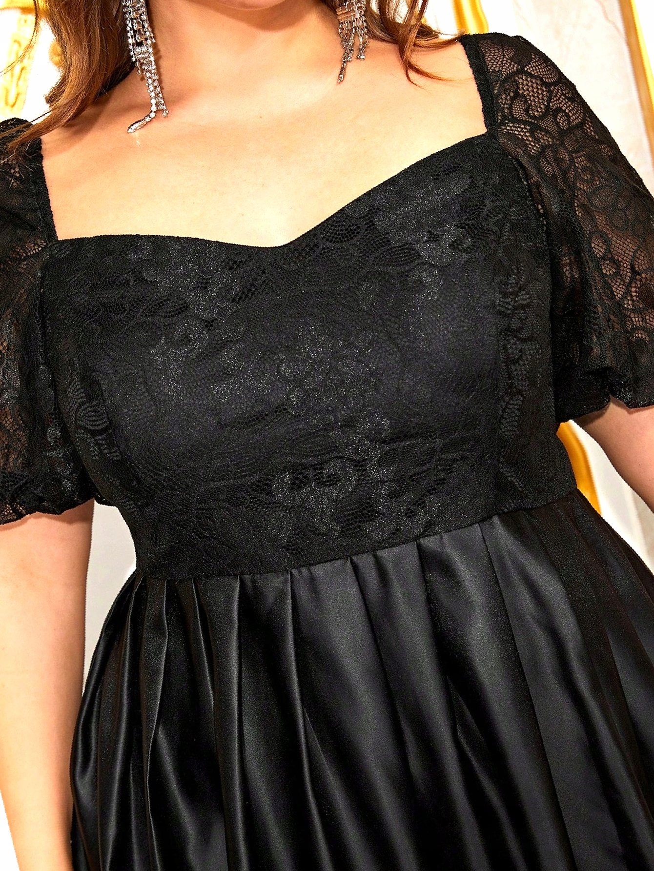 Šaty Maksi Krajková Večerní prošívaná Giffniseti Černá 4XL 48