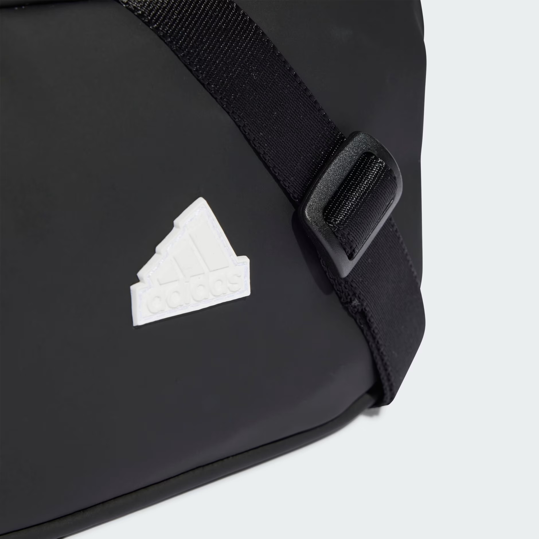 Adidas Eco Skóra Torba Mała Czarna Na Ramię ESSENTIALS IV7506 Model PU ESS BAG