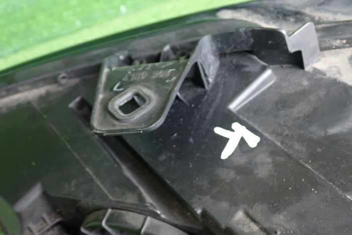 AUDI A3 8V XENON LED 12-16 reflektor right light right