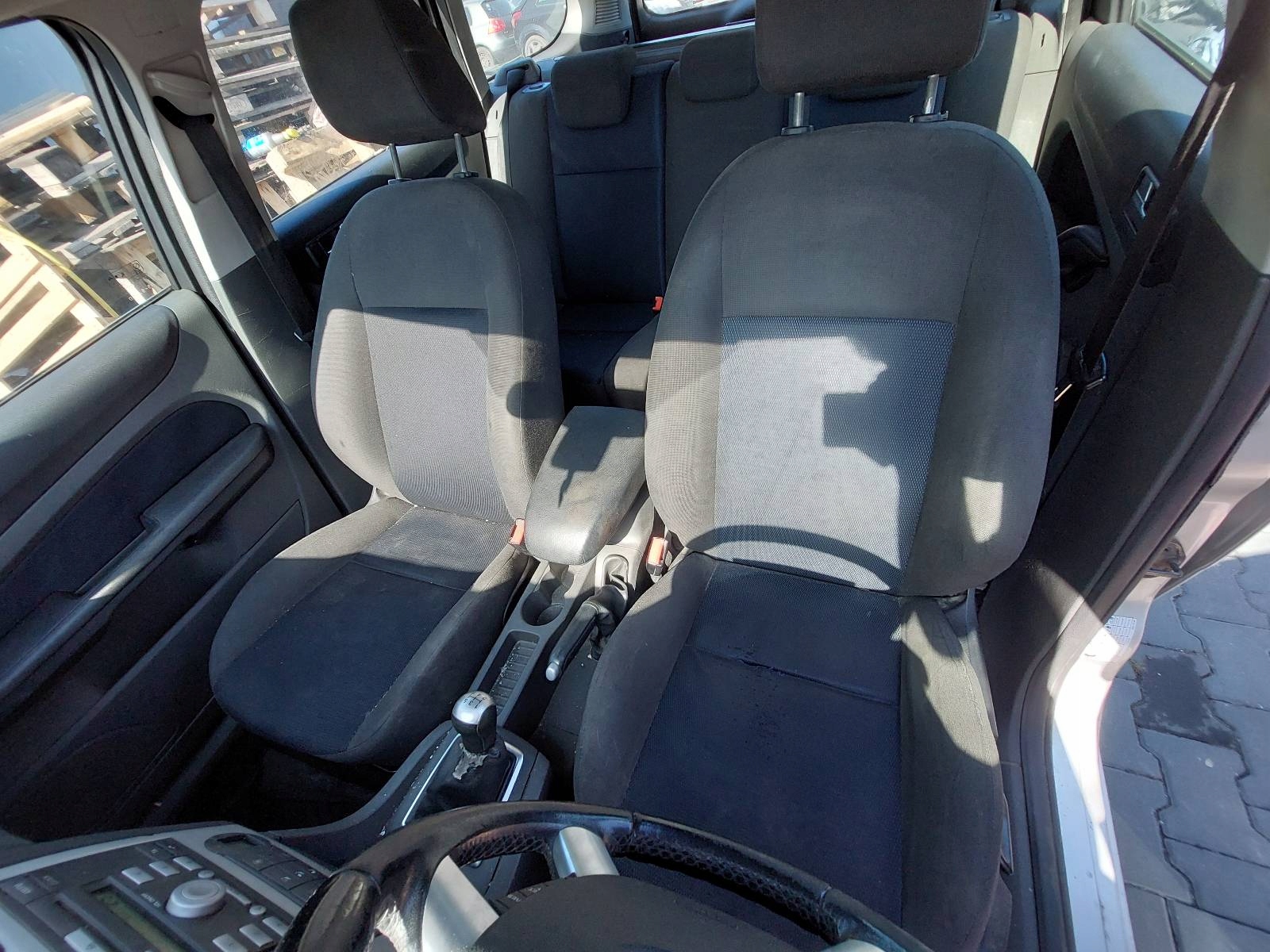 СИДЕНЬЯ КОМПЛЕКТ ЛЕВЫЙ ПРАВЫЙ СИДЕНИЕ ЗАД. + ОБШИВКИ FOCUS Mk2 УНИВЕРСАЛ