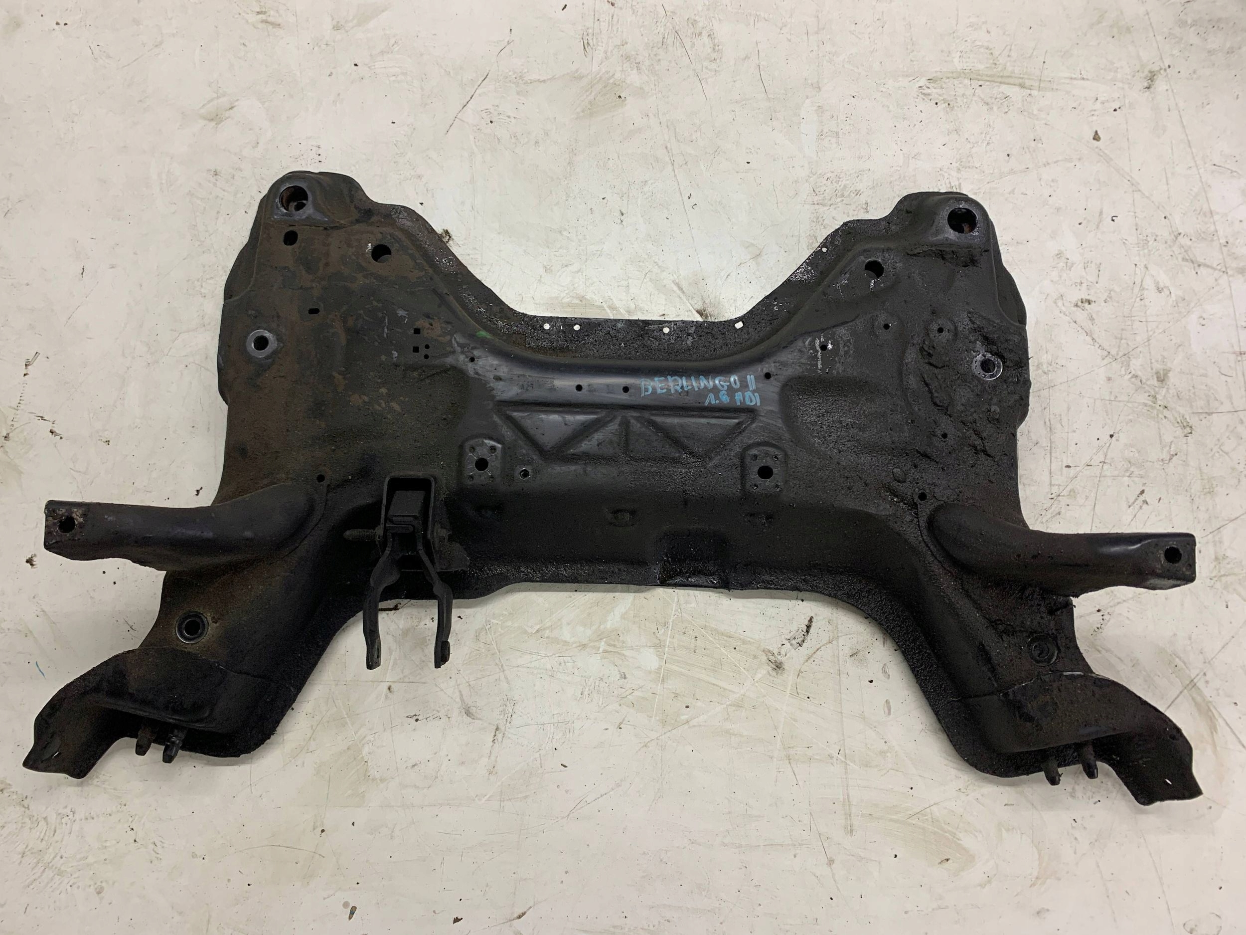 axle beam subframe TRAWERS CITROEN BERLINGO II (2008-2018) 1.6 EHDI