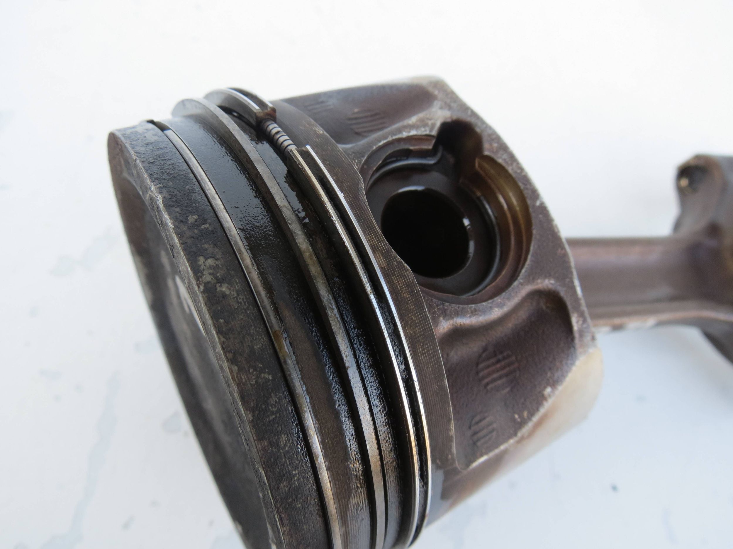 Piston avec bielle MERCEDES W204 2.2 CDI