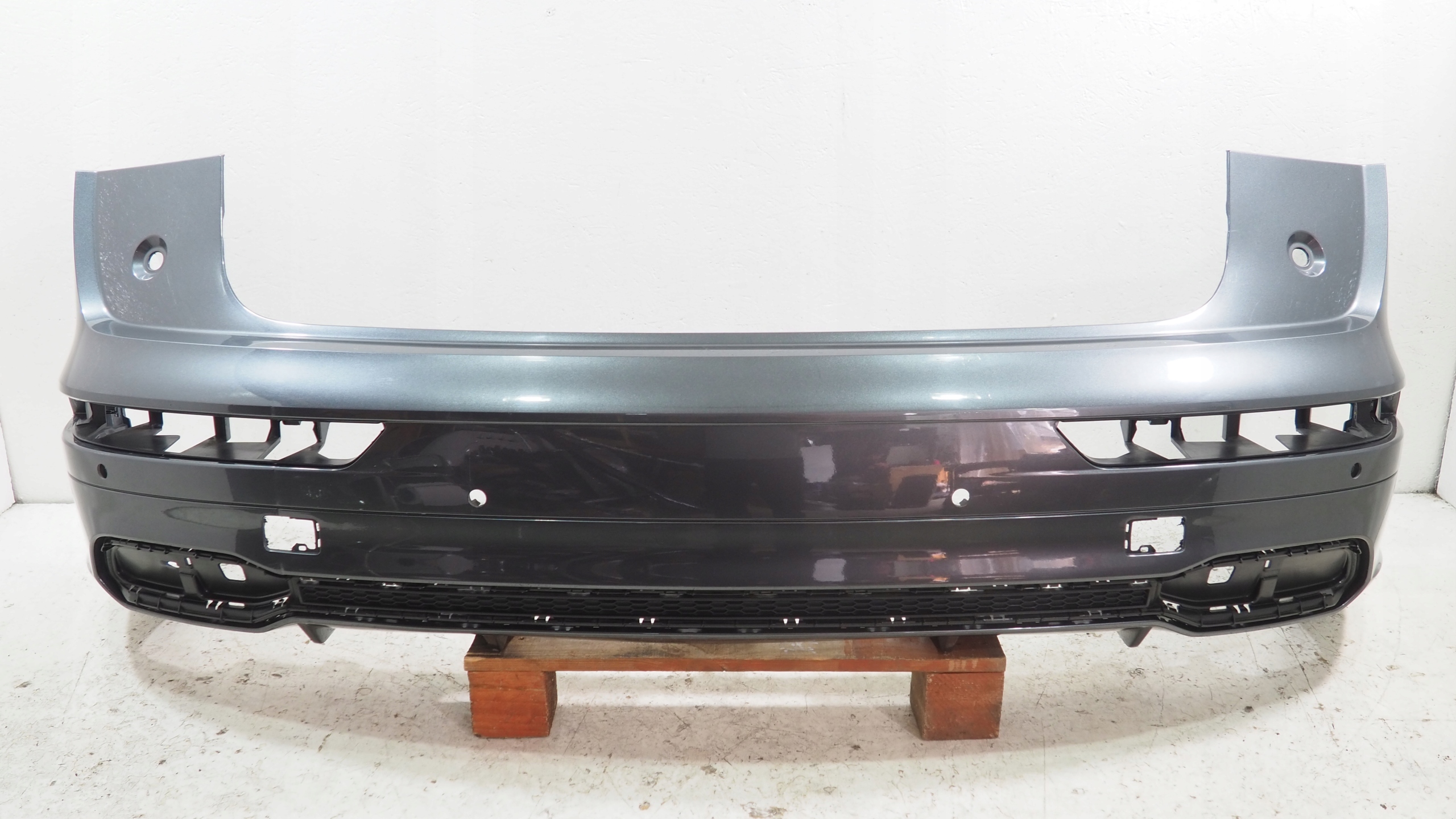 Audi Q5 II 80A S Line bumper rear part rear 80A807511C