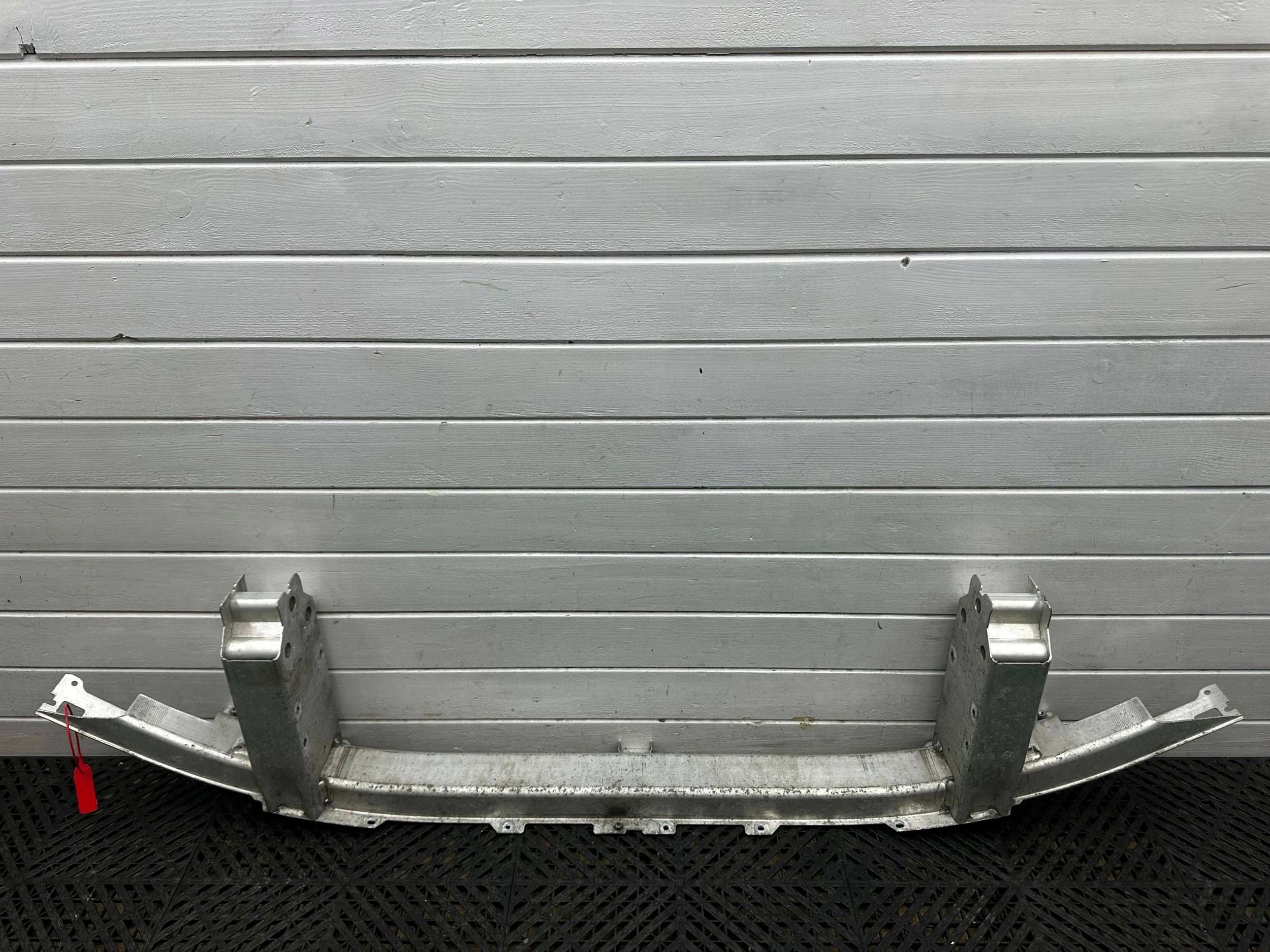 bumper support of the front front BMW 5 G30 G31 7385288