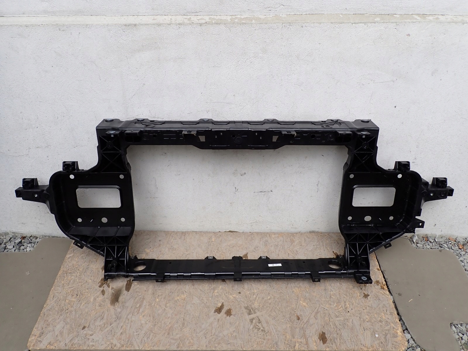 support panel for radiators pillar iron KIA EV6 EV 6 CV 2021- 64101-CV000