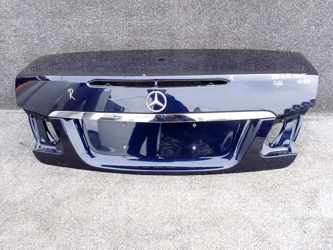 MERCEDES W207 207 E-KLASA LIFT boot doors rear part