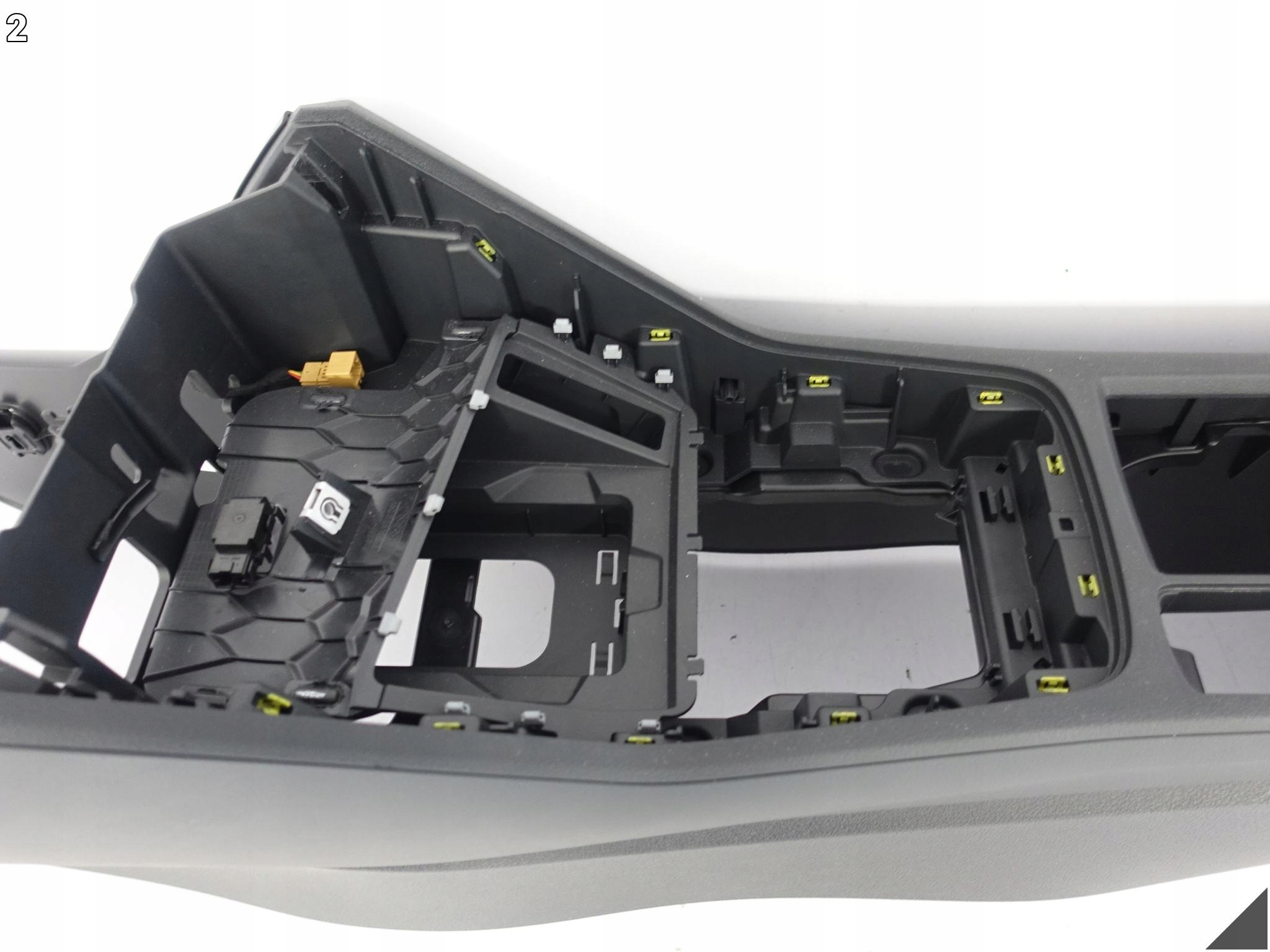 AUDI Q3 83A 83B 18-25 TUNEL central armrest leather OKAPI DEMONTAZ EU