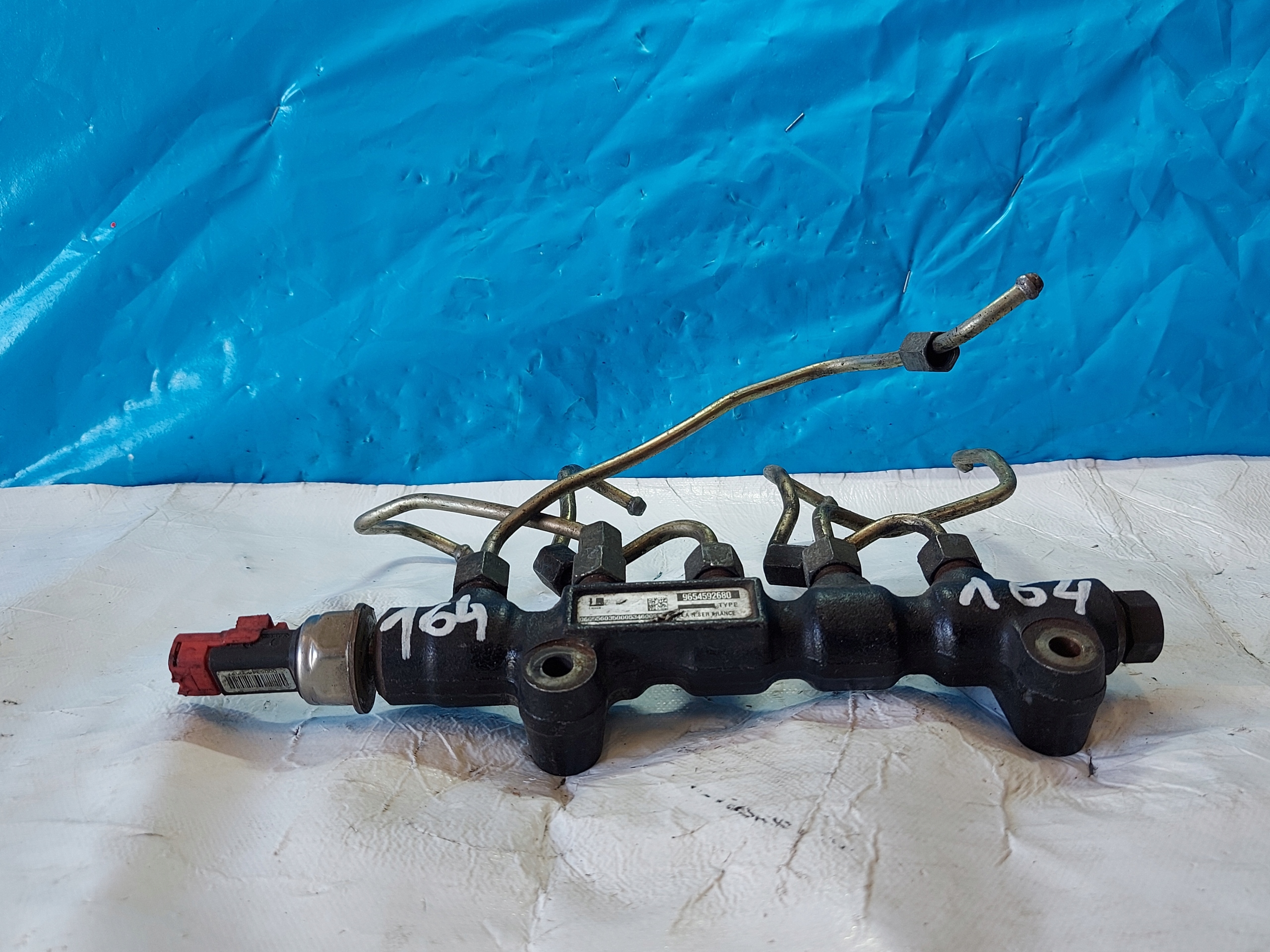Rampe injection CITROEN C2 1.4 HDI 9654592680