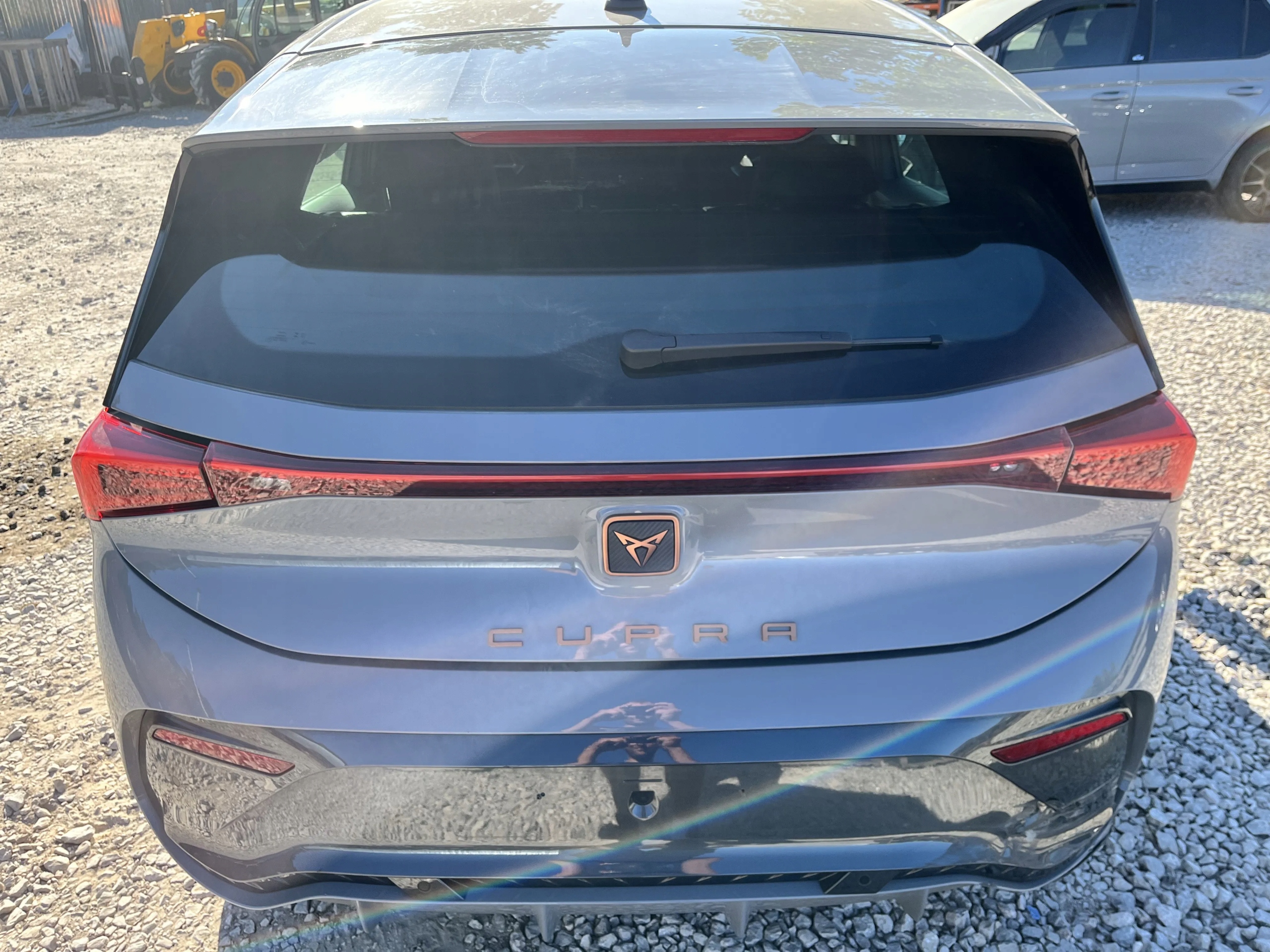 PAS TYŁ TYLNY WANNA CUPRA BORN 21- LA7C