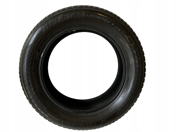 # 1 шины YOKOHAMA BLUEARTH WINTER V905 225 / 60R18