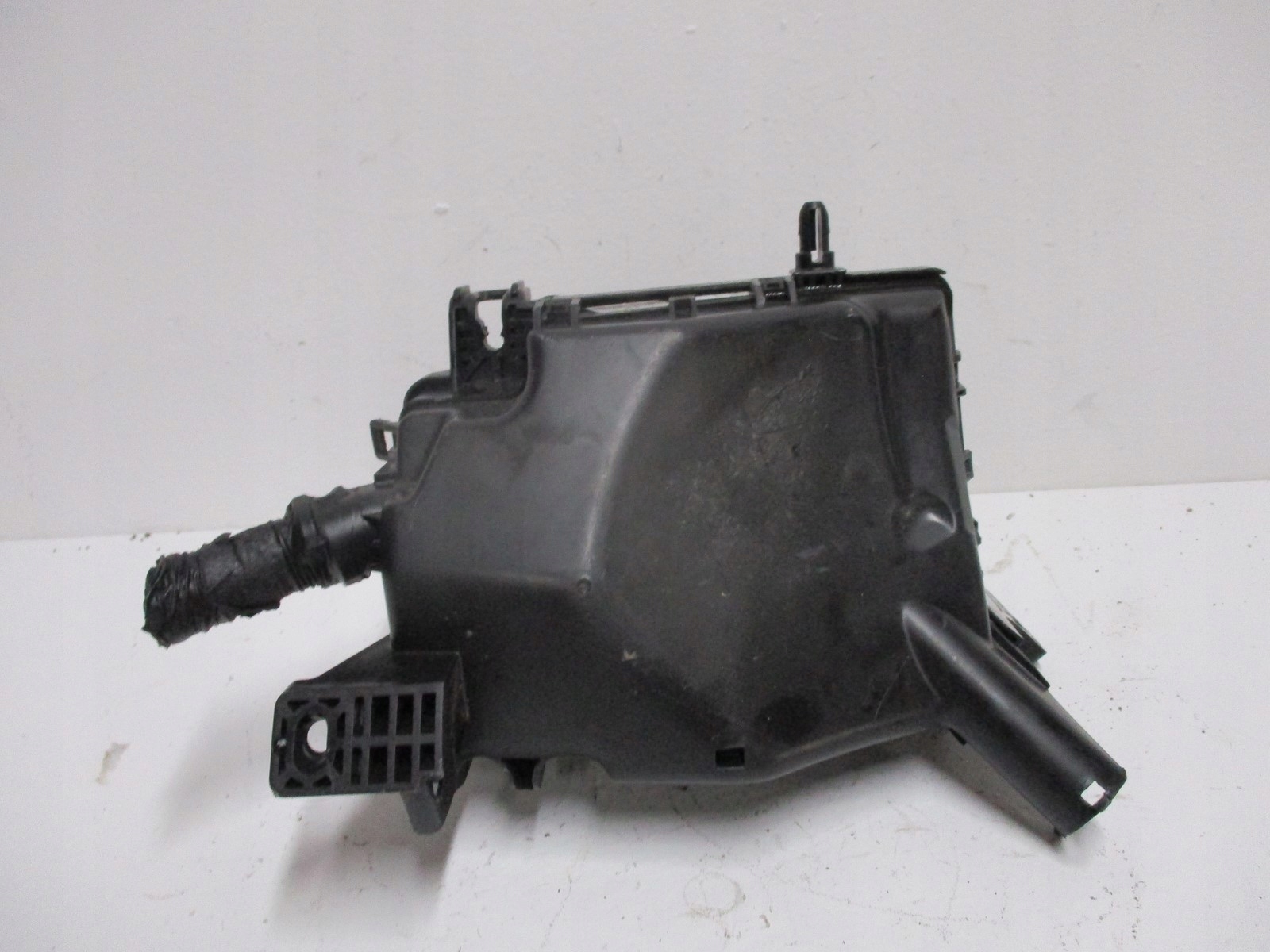 SKRZYNKA BEZPIECZNIKÓW KIA NIRO 91271-G5072