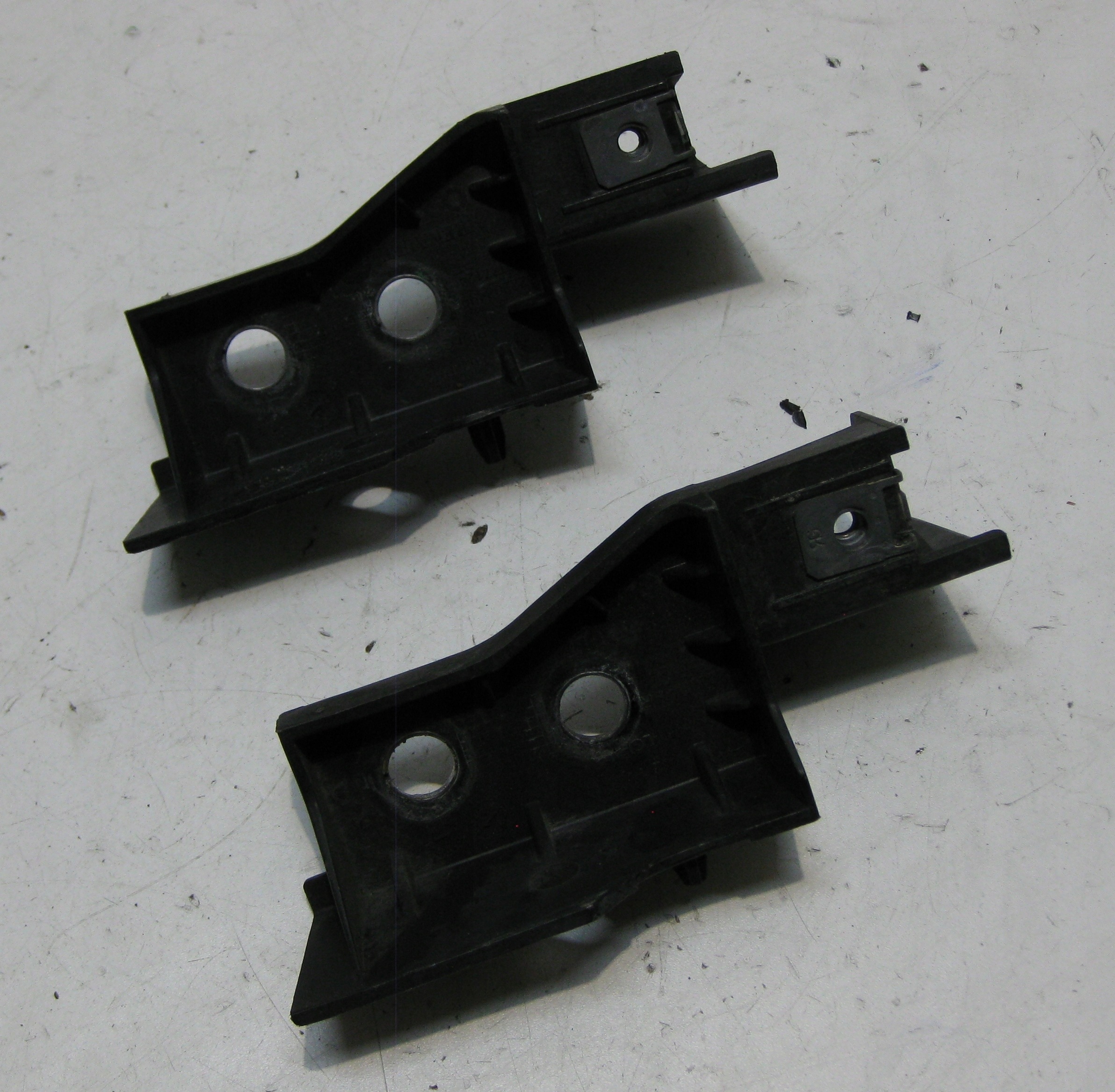 RENAULT MASTER III LIFT support holder lights right 622208499R