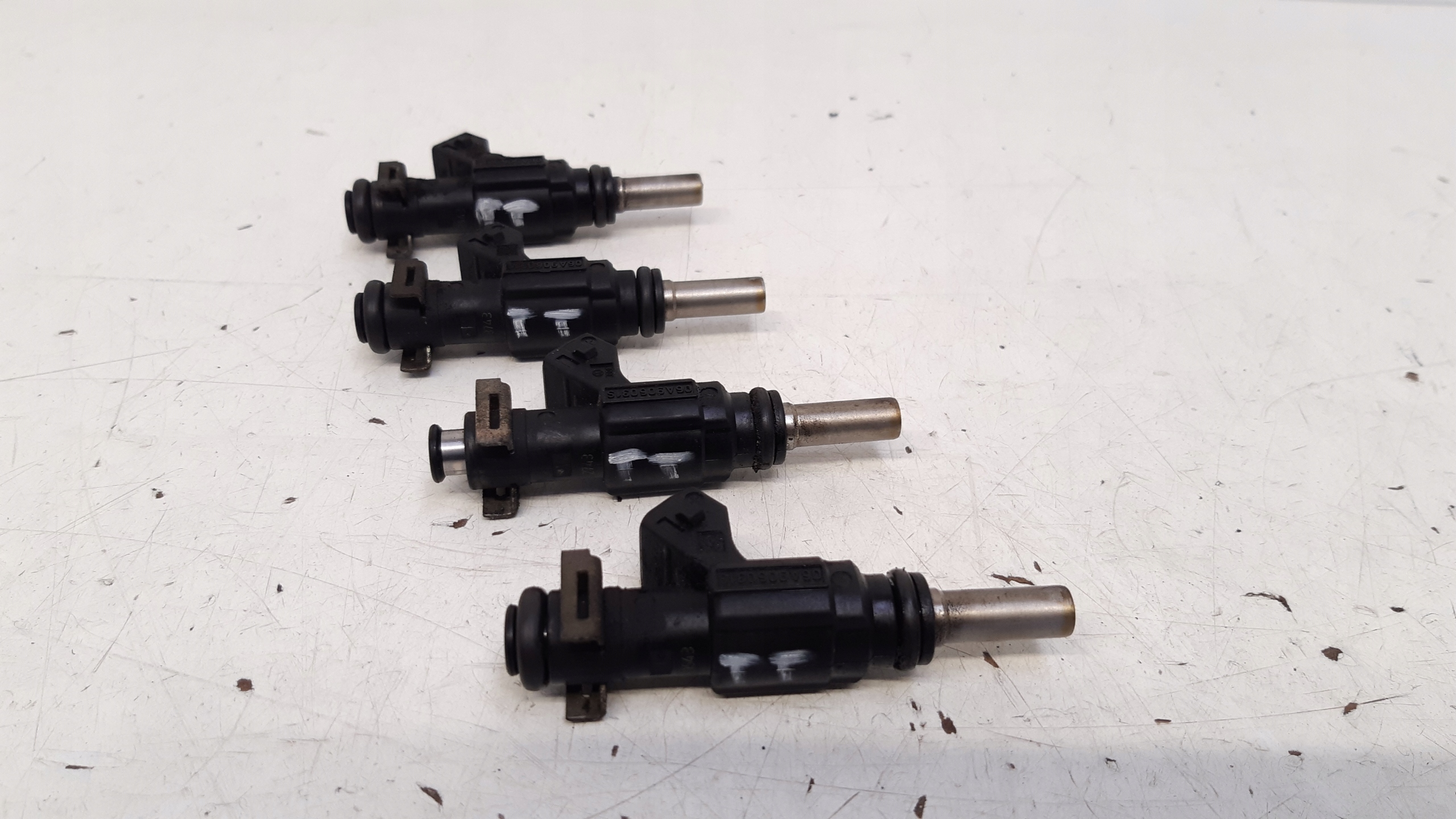 injector 06A906031S Audi TT