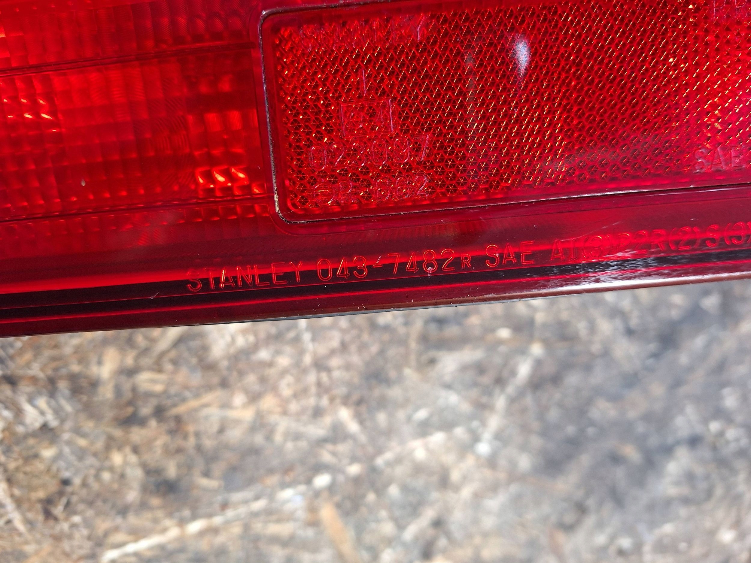 light rear part right HONDA LEGEND COUPE and 85-91 043-7482