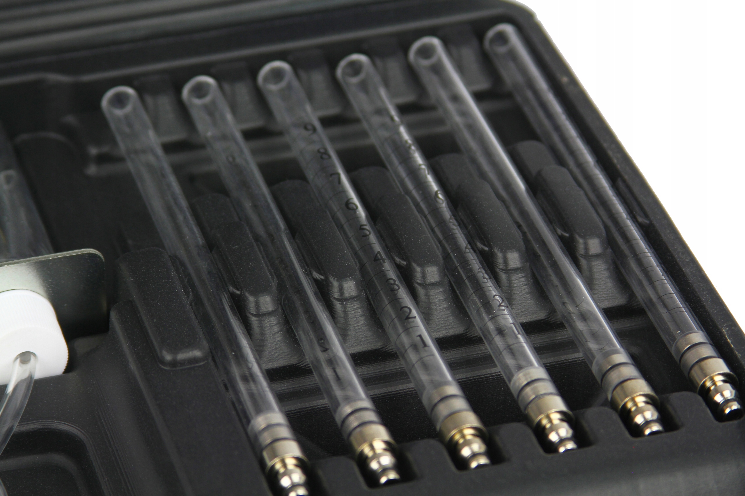 PRZELEWOWY TESTER DO WTRYSKIWACZY COMMON RAIL+GRAT Waga produktu z opakowaniem jednostkowym 2 kg