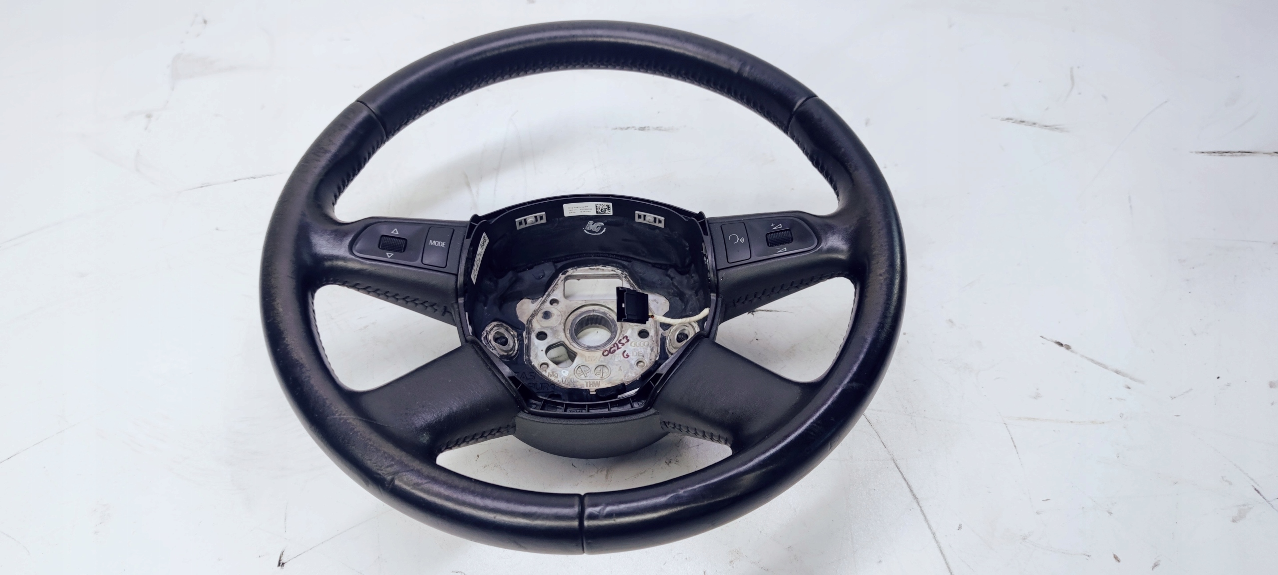 Руль кожаный AUDI A6 C6 A4 4F0419091DB 1kt *1*