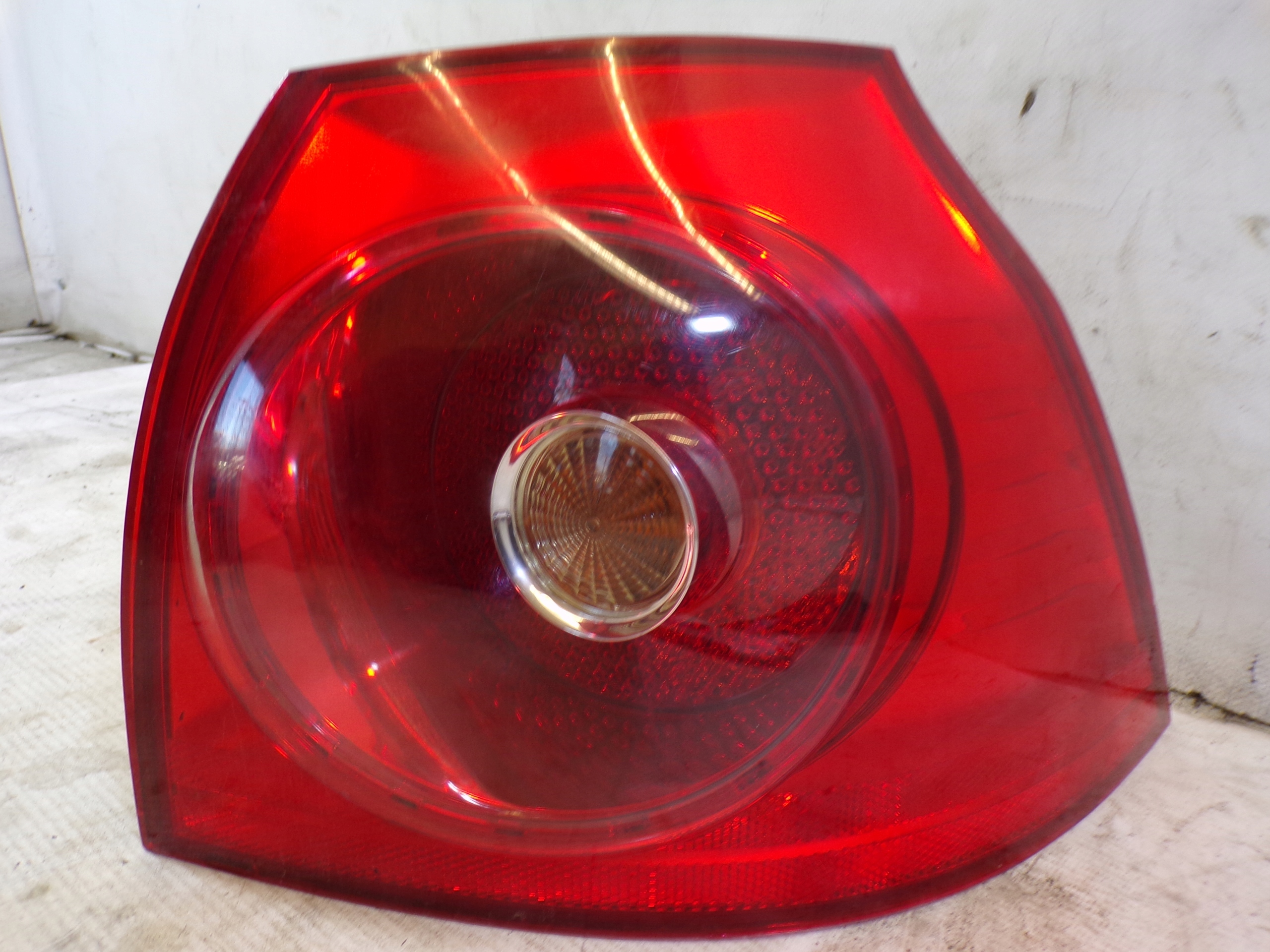 light rear rear part right VOLKSWAGEN GOLF 5 V HB (6) (K)