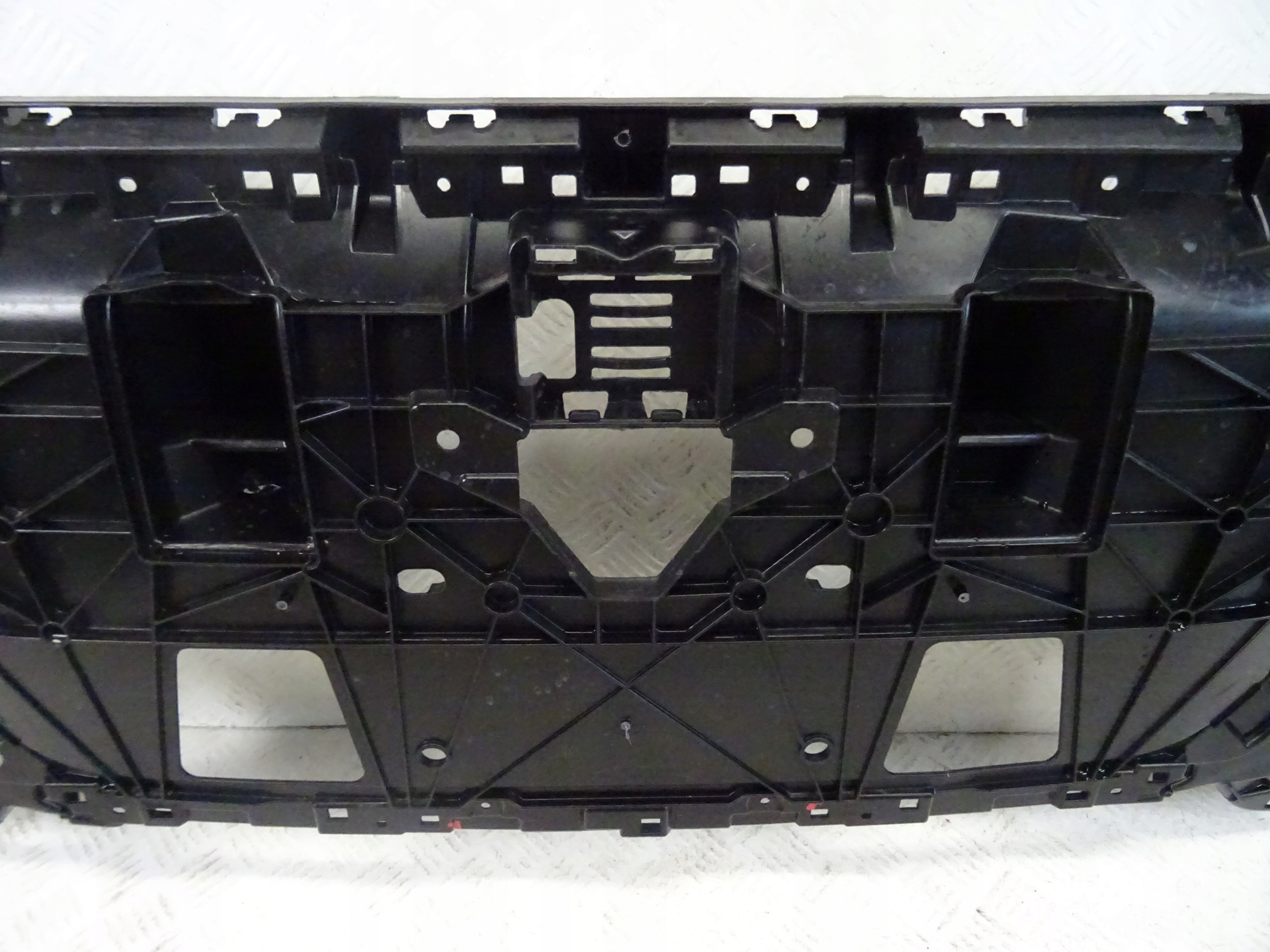 pillar grille GRILLA front front AUDI Q4 E-TRON 89A807233