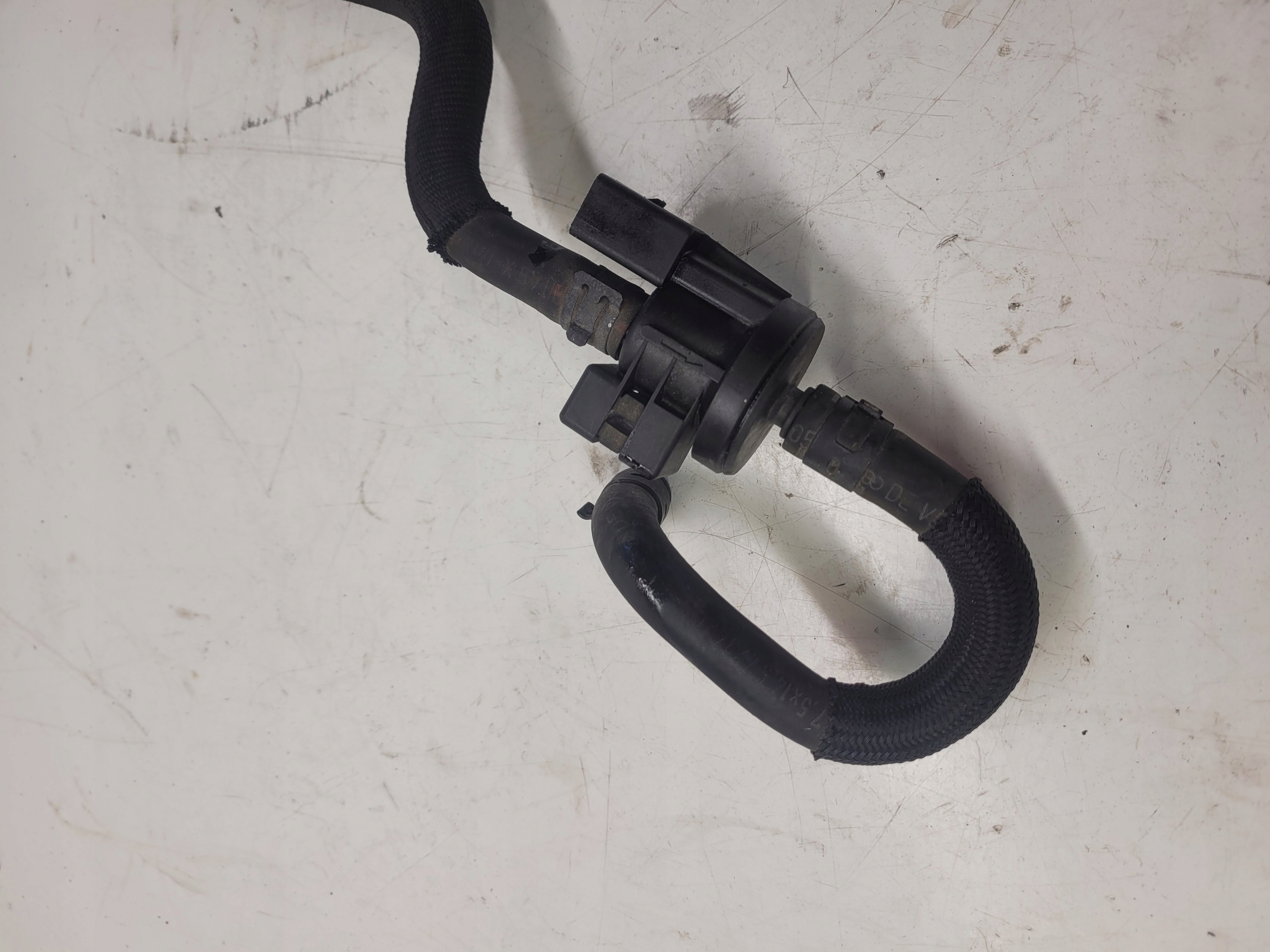 Tubi a vuoto AUDI A6 C6 3.2 06E906517A