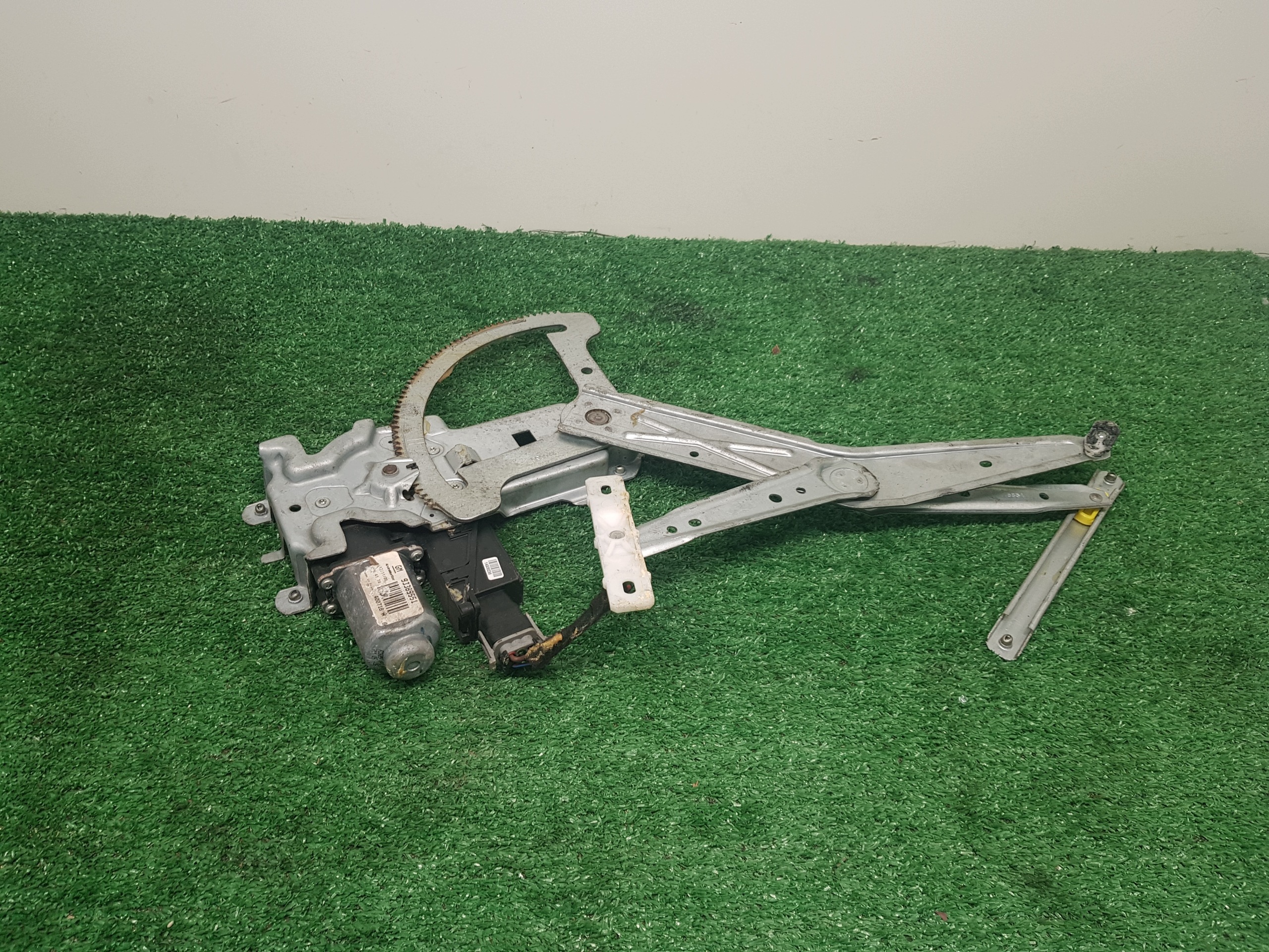 ELE mechanism windows left front OPEL MERIVA A 13222287 93389551