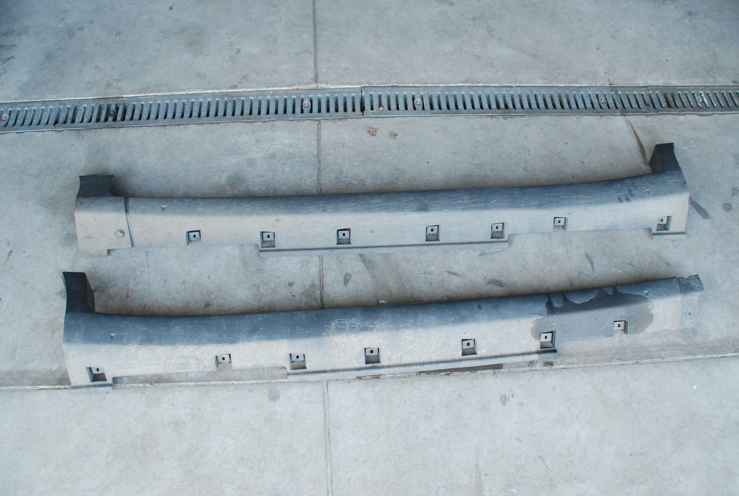 LISTWA PROGOWA L / P FORD ECOSPORT 13-17