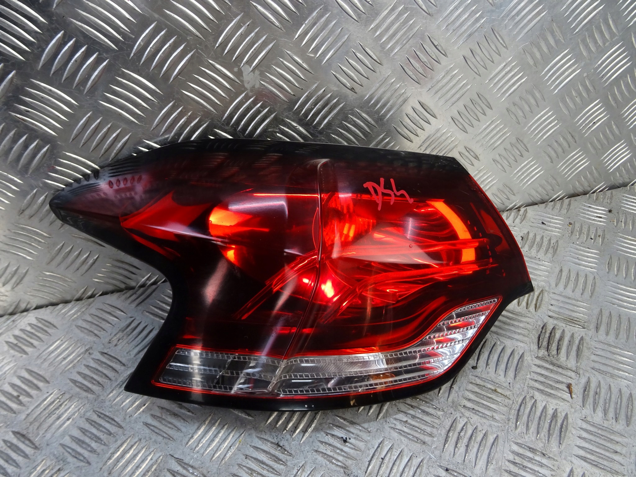 CITROEN DS4 LAMPA LEWA LEWY TYŁ