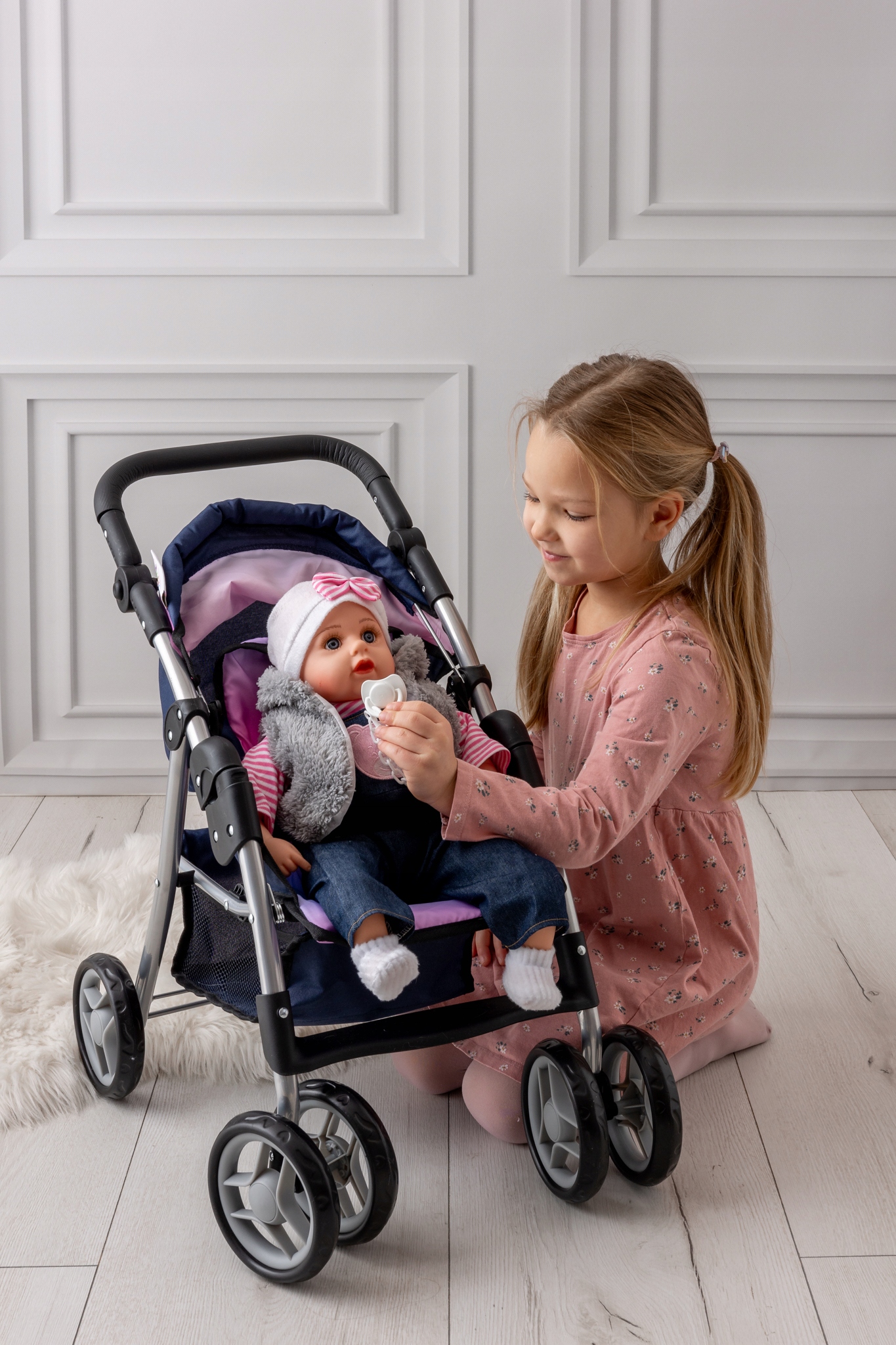 Duża Lalka bobas interaktywna MÓWI ŚPIEWA PL + SMOCZEK + PAMPERSY + BUTELKI Kolor różowy