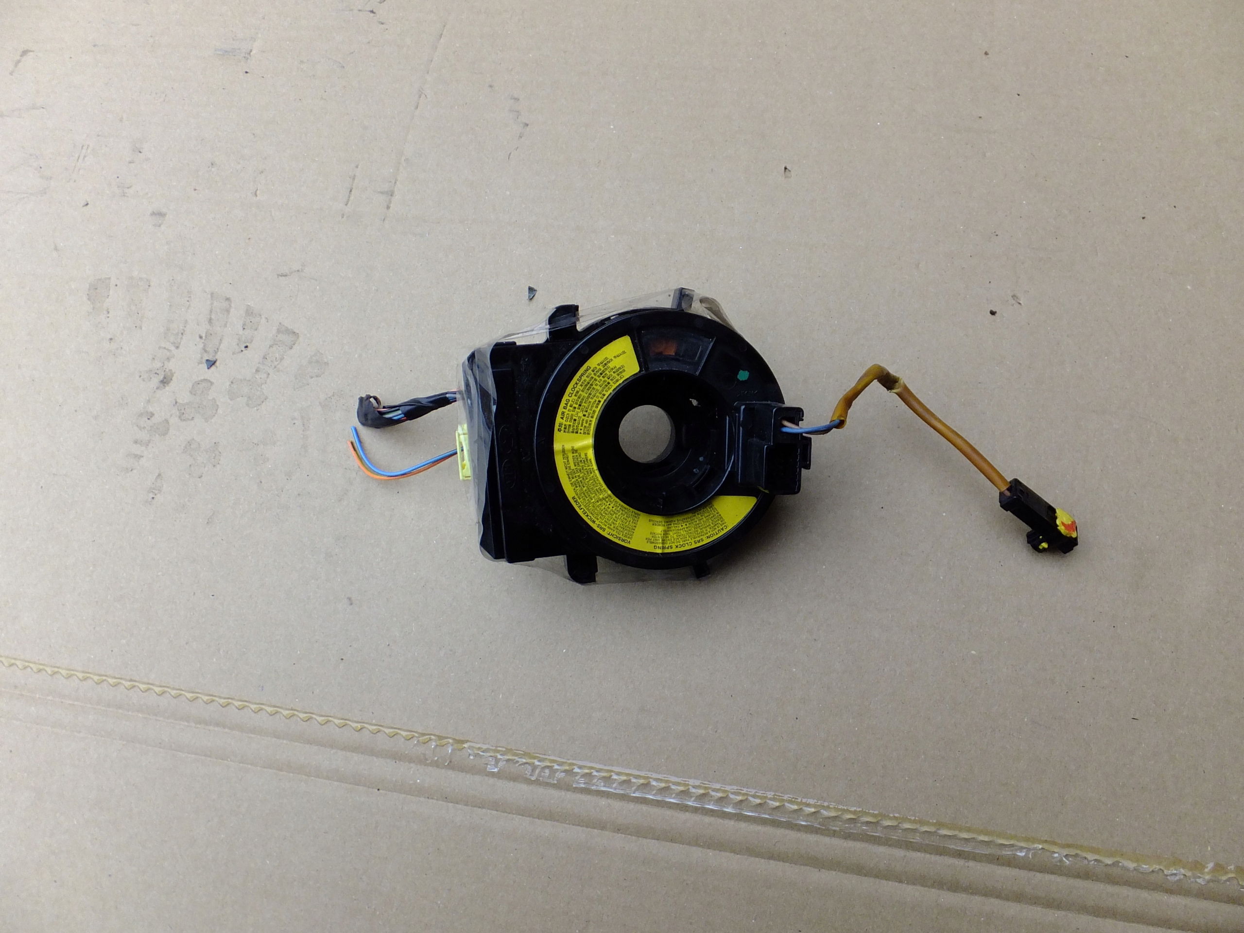 ring below steering wheel, kia ceed and lift 2009r