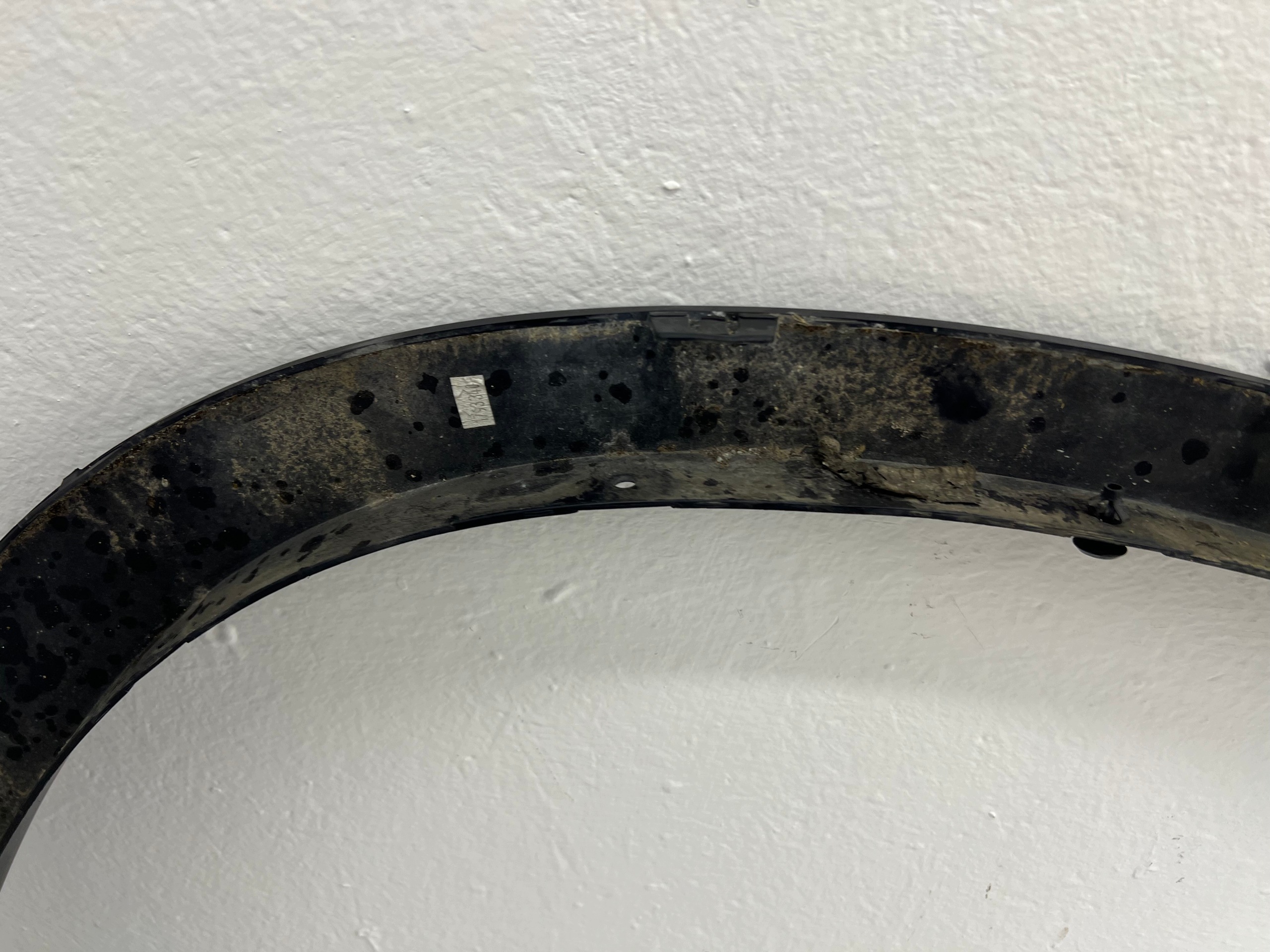 lišta blatníku levý předek BMW X5 E70 715842