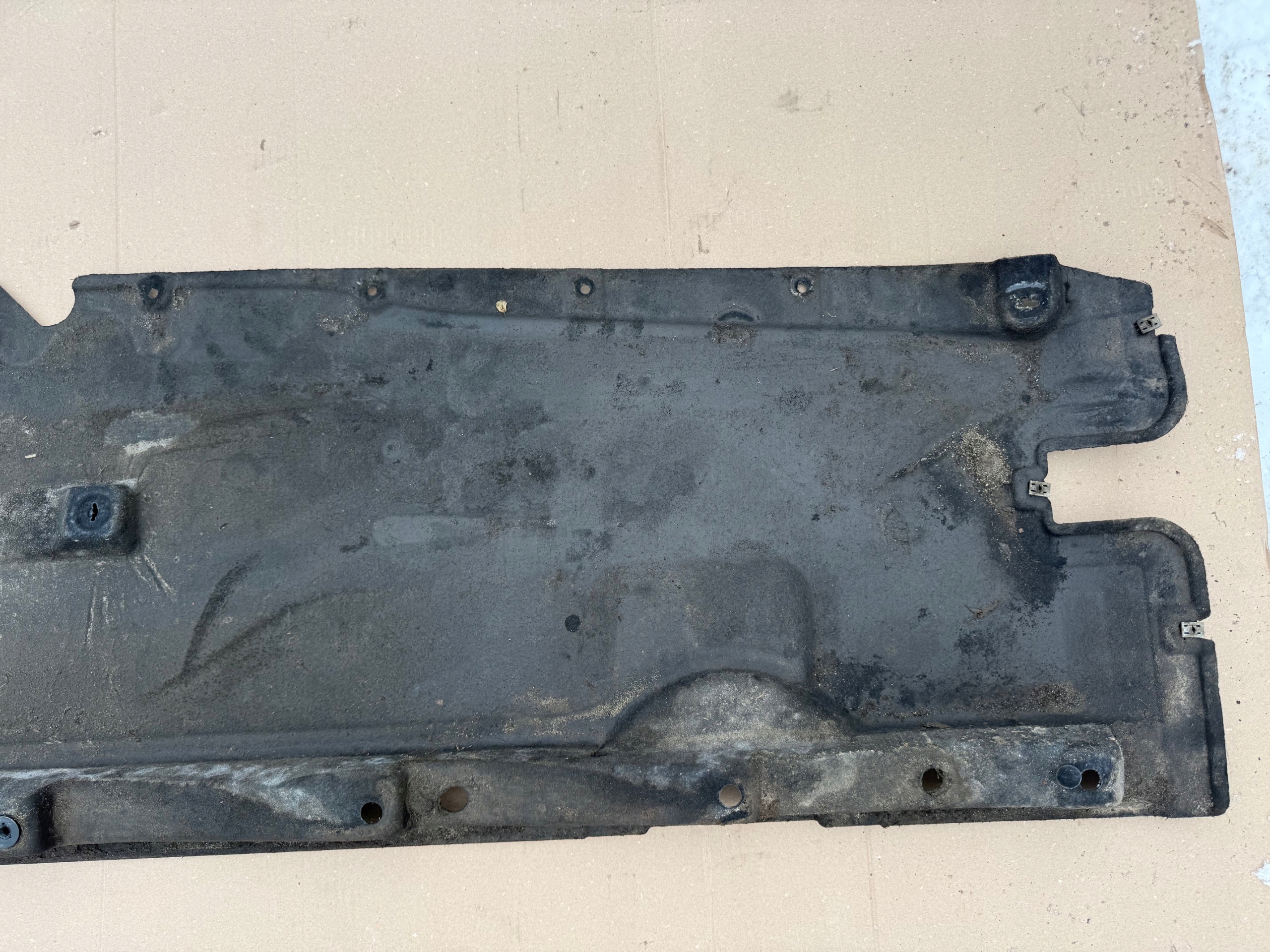AUDI A6 C8 Blende Abdeckung abdeckung des Bodens Unterfahrschutz rechts 4K0825208H
