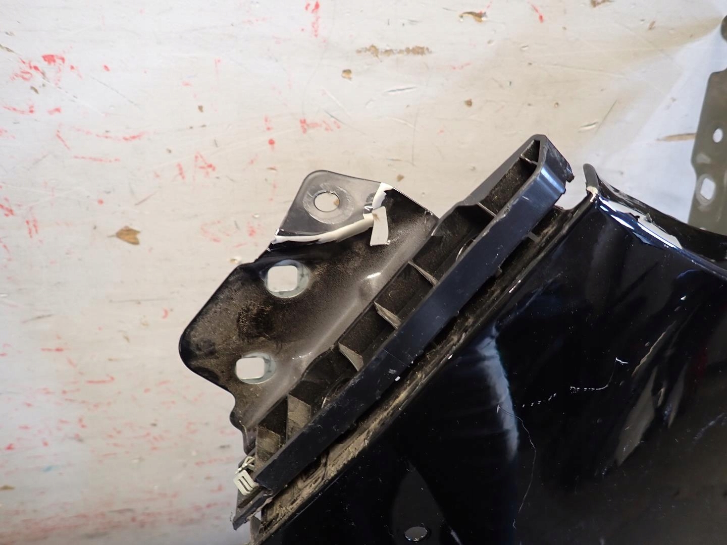 fender front front left DODGE RAM 2019