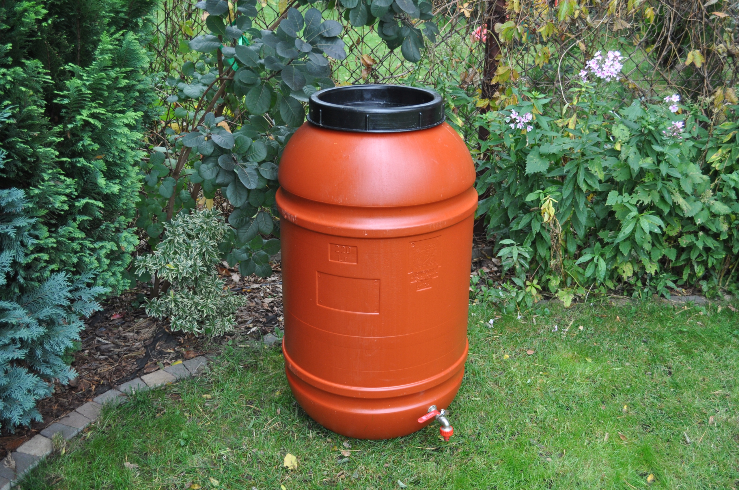 Beczka 200-220L z kranem, spożywcza, na wodę Kod producenta 325365