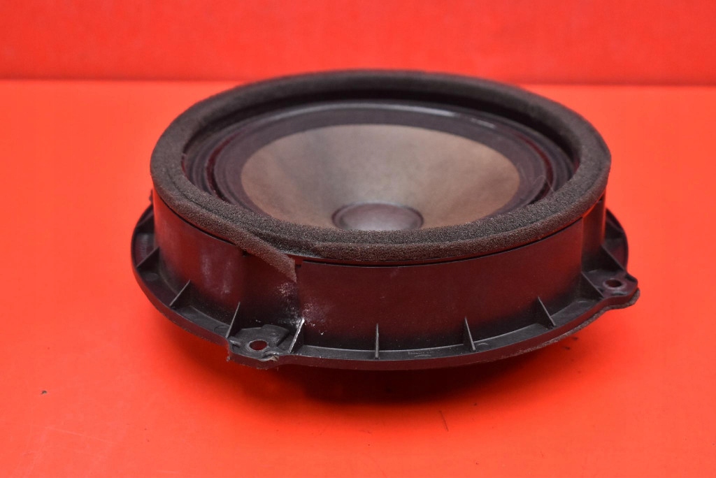 speaker left rear part 96340-A2000 KIA CEED 2 II 12-15