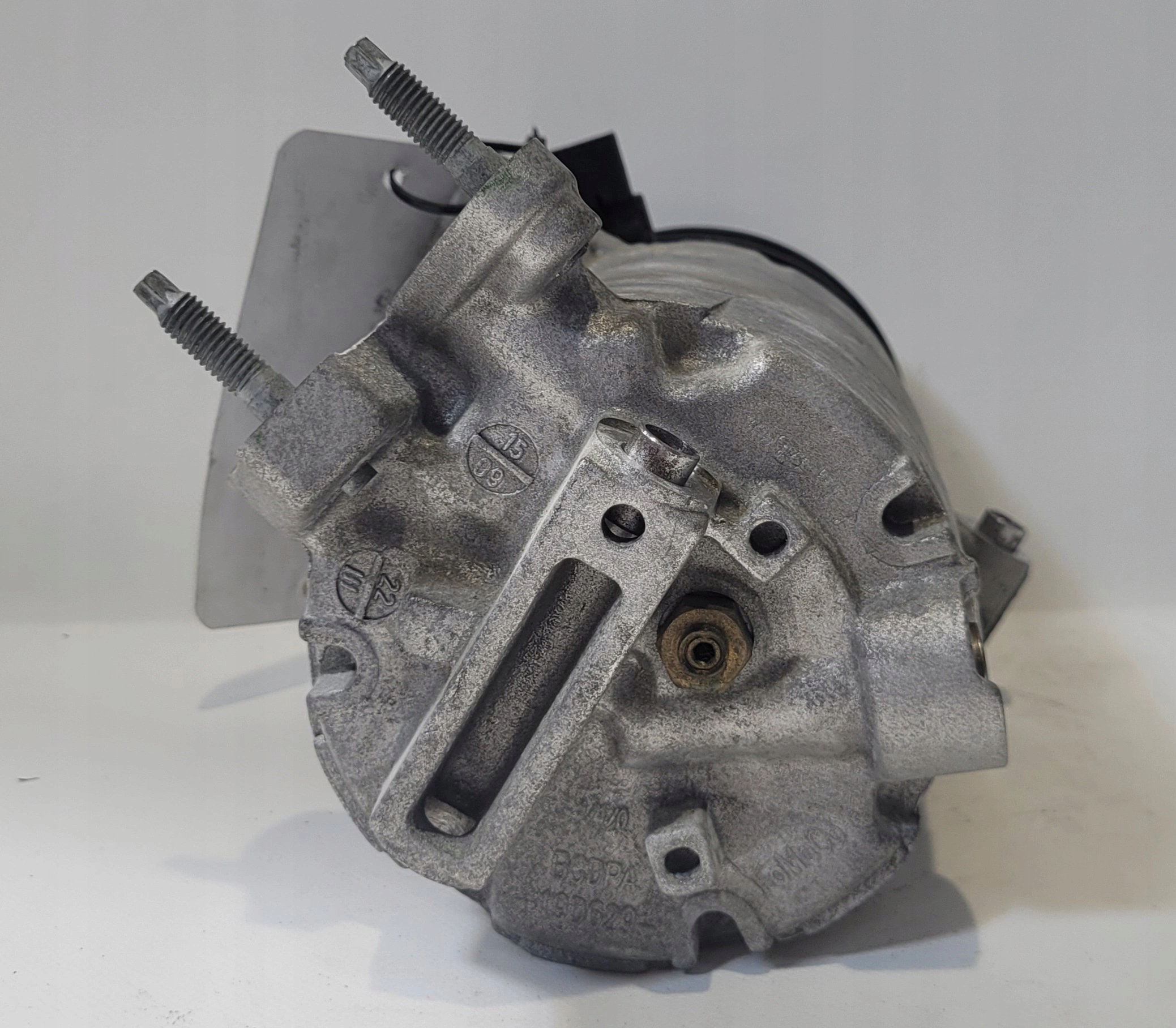 compressor; of the air conditioning FORD CV61-19D629-BL
