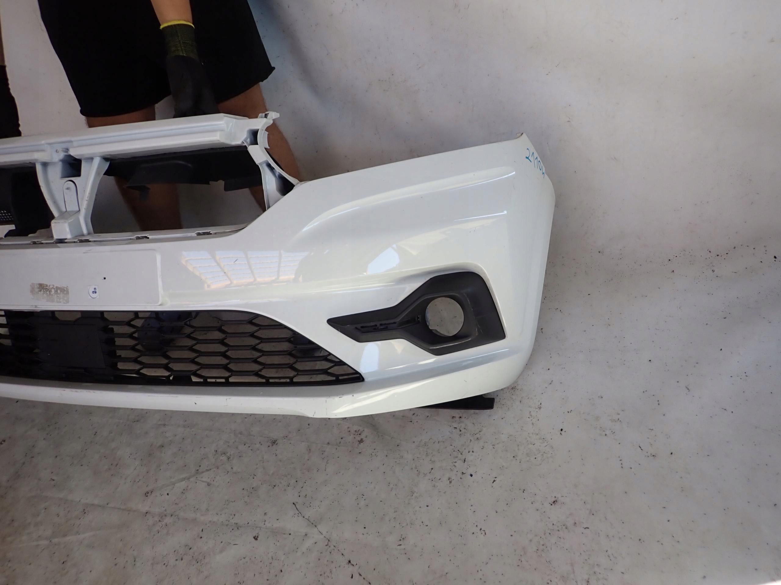 DACIA SANDERO III 3 20-> bumper front front + cover