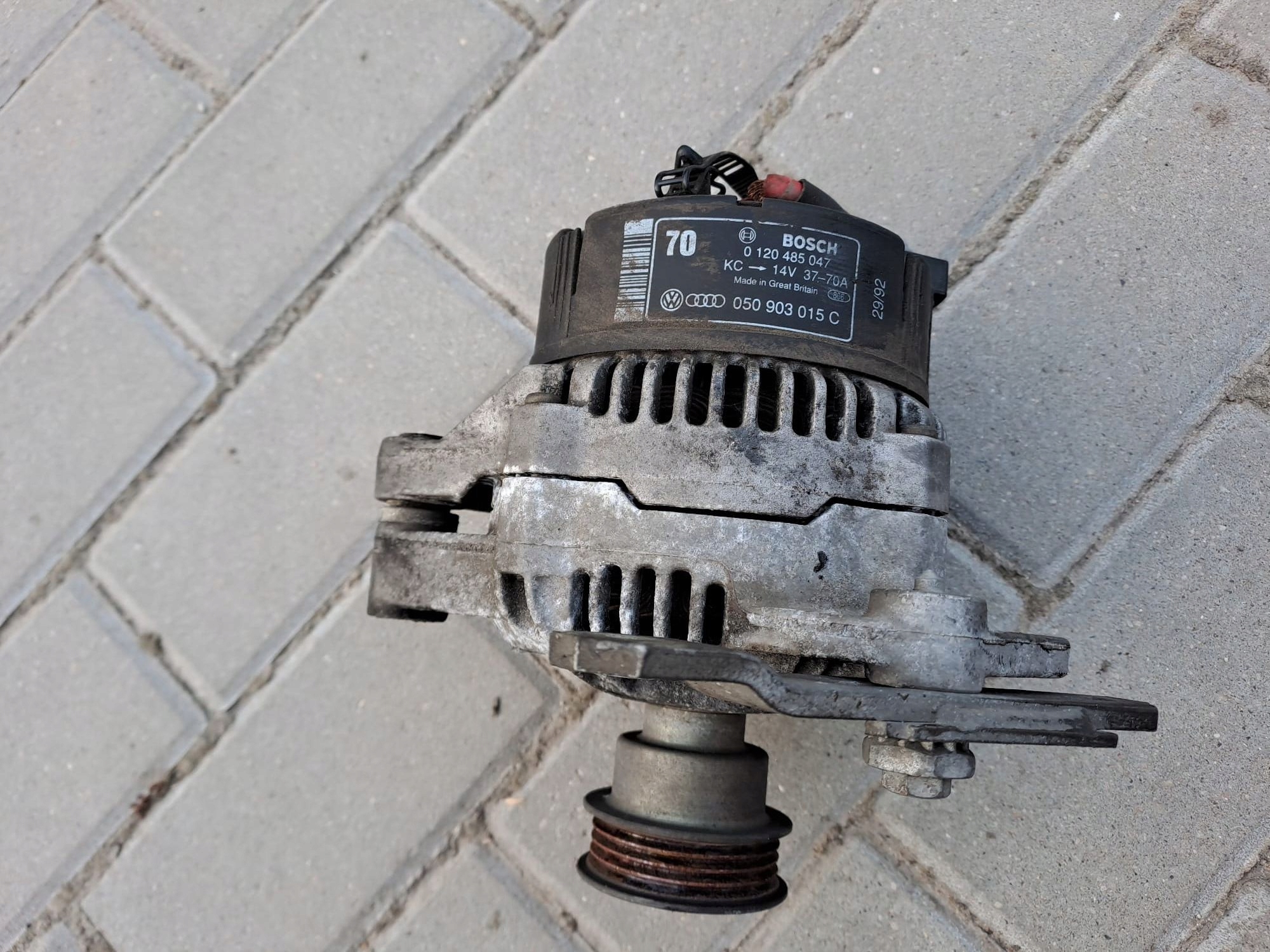 ALTERNATOR BOSCH 70 A AUDI 80 B4 A6 C4 CABRIOLET B3 2.0 ABK ABT AAE Producent części Audi OE