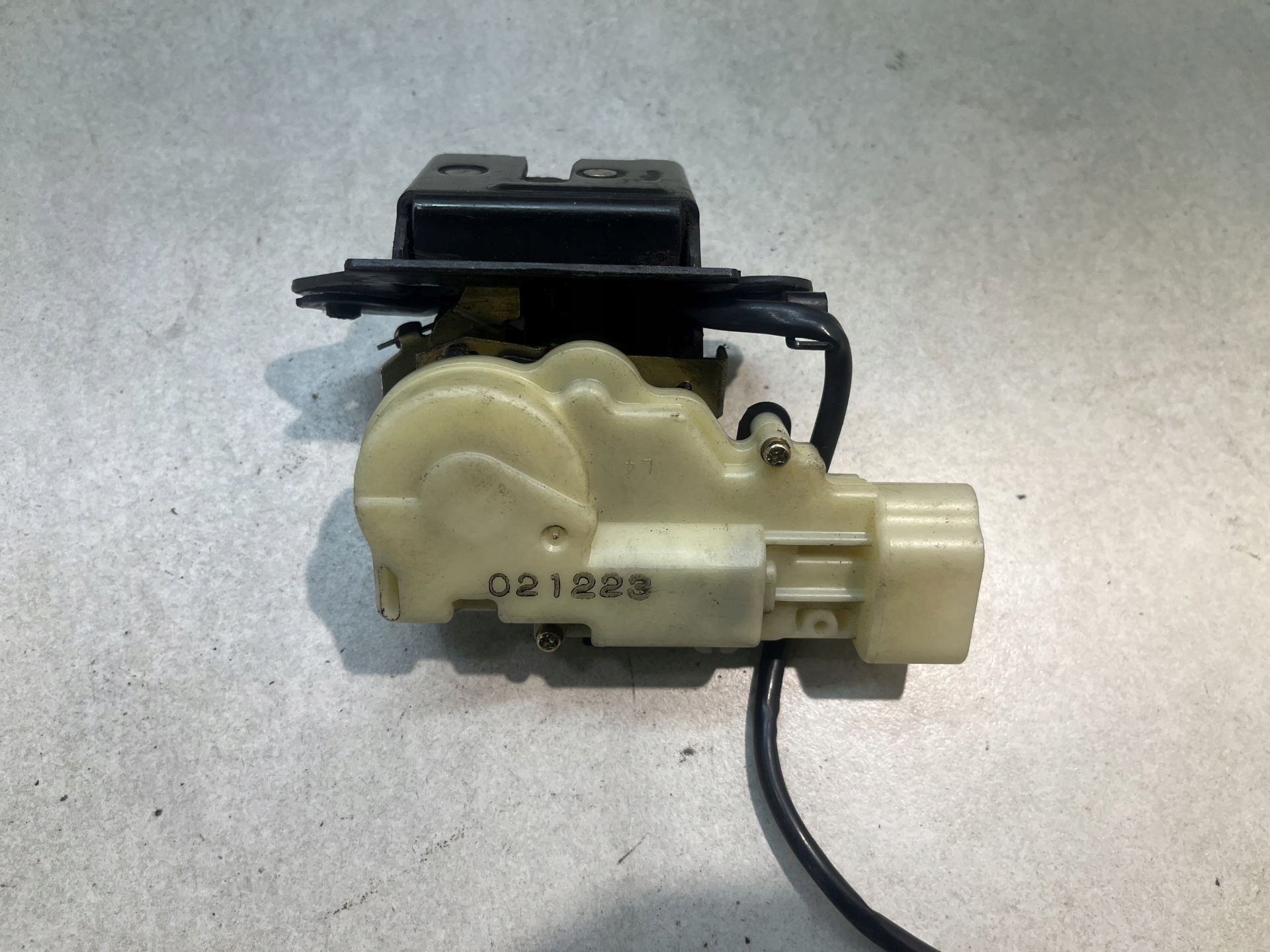 lock bonnet boot MAZDA MPV 2.0 D