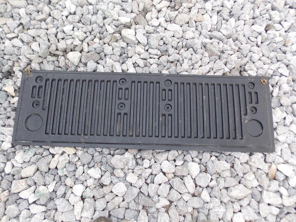 1S71-19B514-BE - ПЛАСТИК БОРТУ БОРТУ FORD RANGER І 2.5 TD 98-06