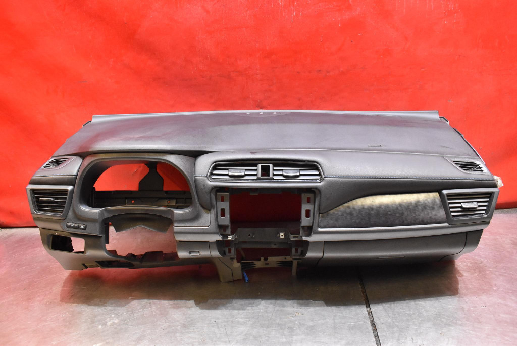 dashboard instrument panel console cockpit airbag EU NISSAN LEAF 2 II ZE1 17-21