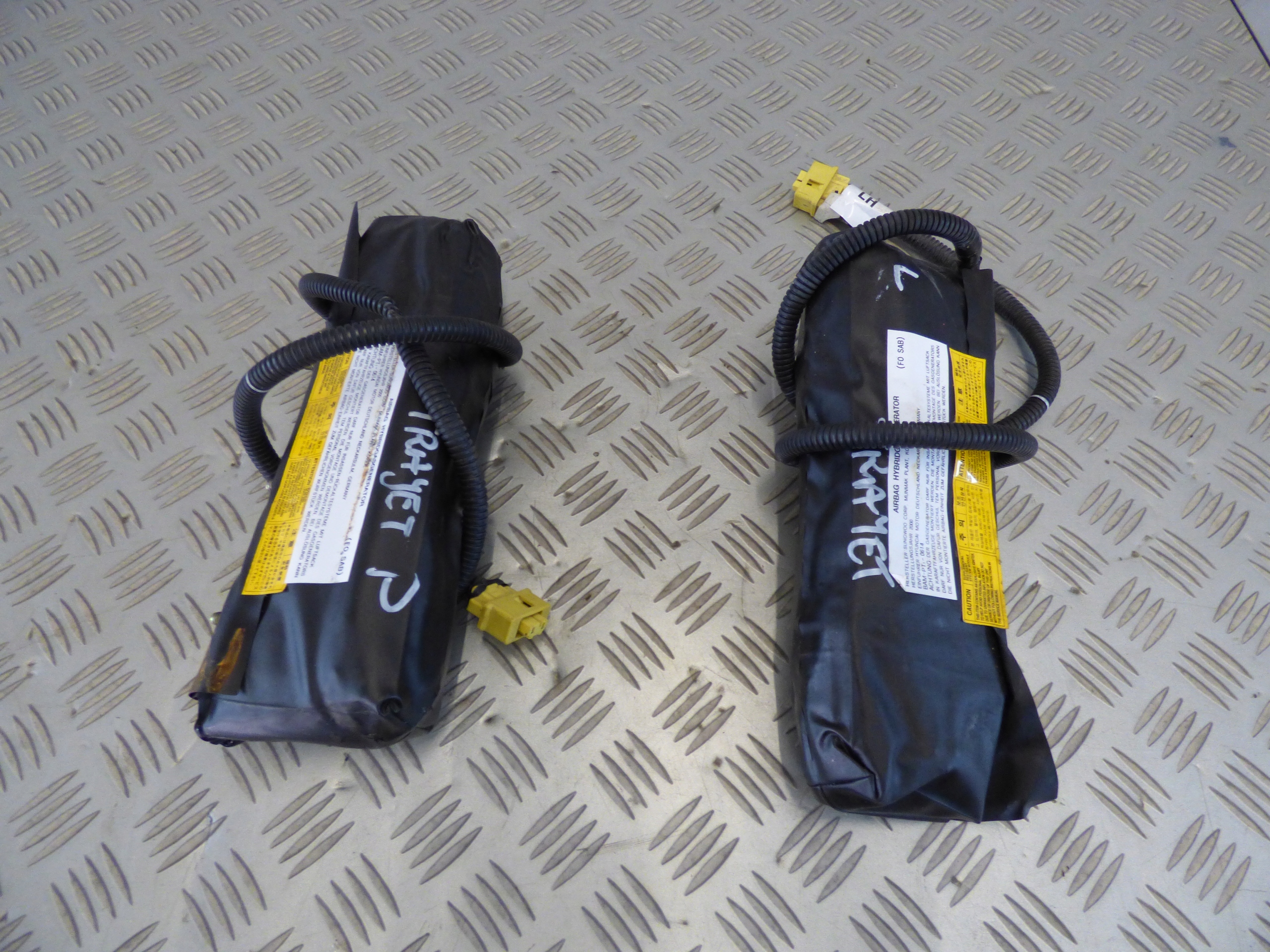 seat airbag right left HYUNDAI TRAJET