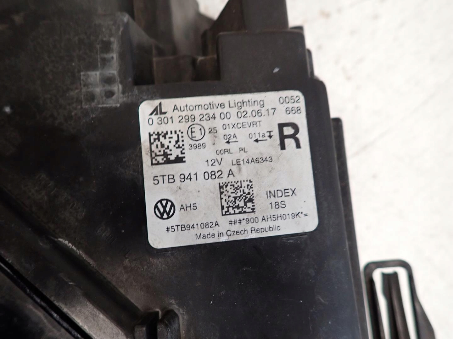light front front right VW TOURAN 2015- FULL LED 5TB941082A