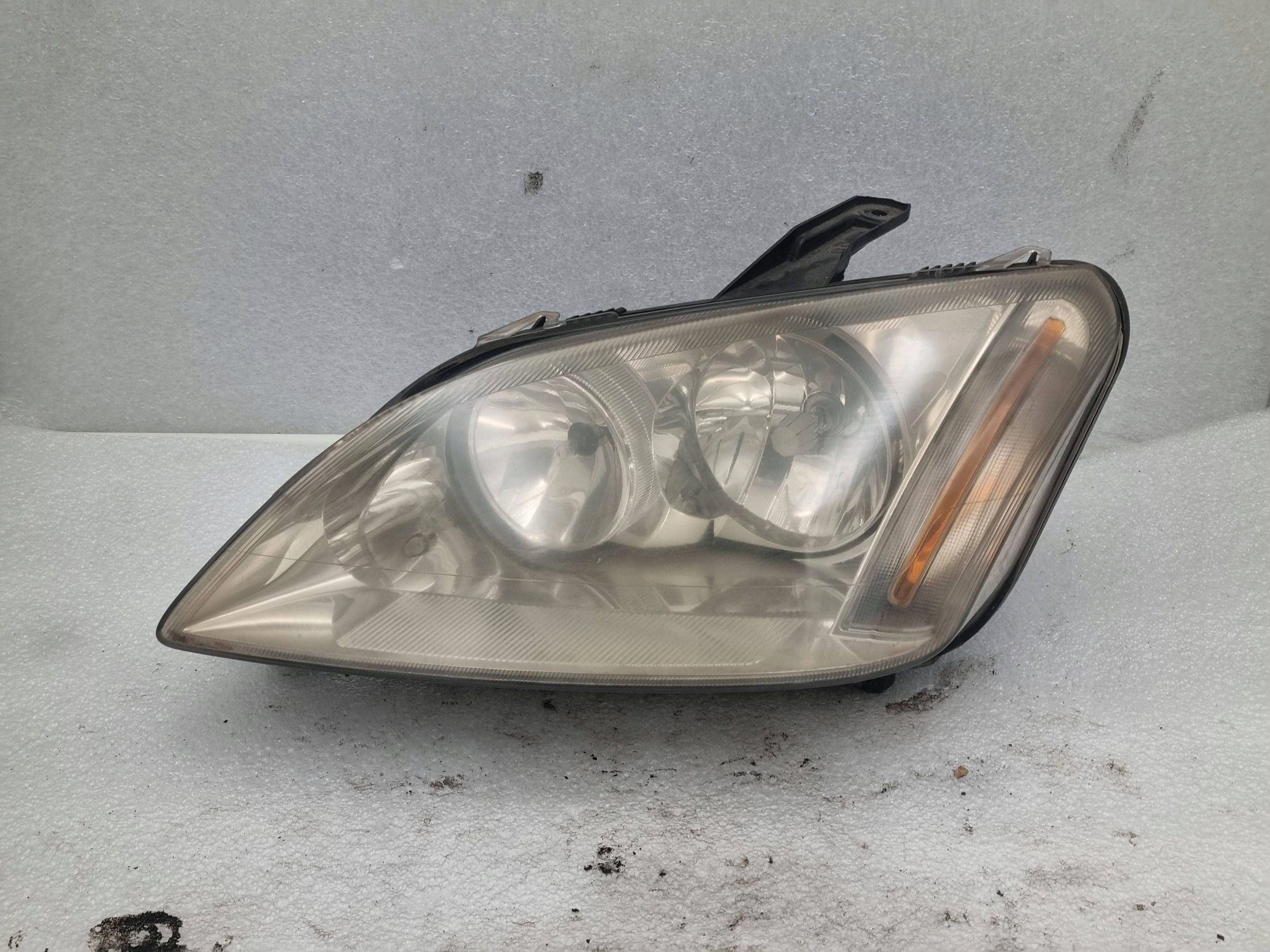 Reflektor light left front Ford C-MAX Mk1 3M5113006AH Europa