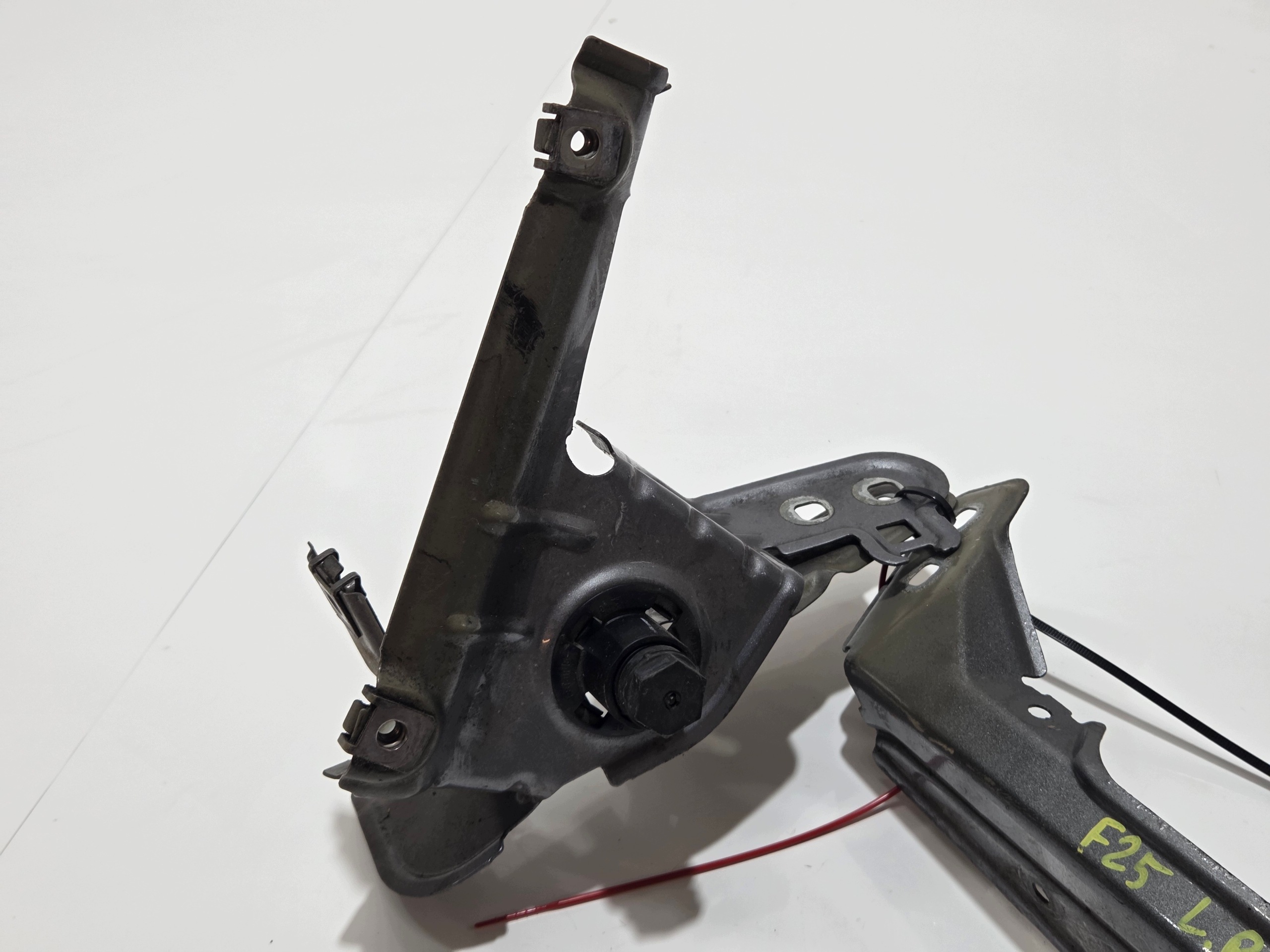 staffa parafango sinistra anteriore BMW X3 F25 A52
