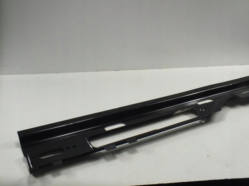 KANGOO II PRÓG REPERATURKA POSZYCIE PRAWE ORYG Producent części Renault